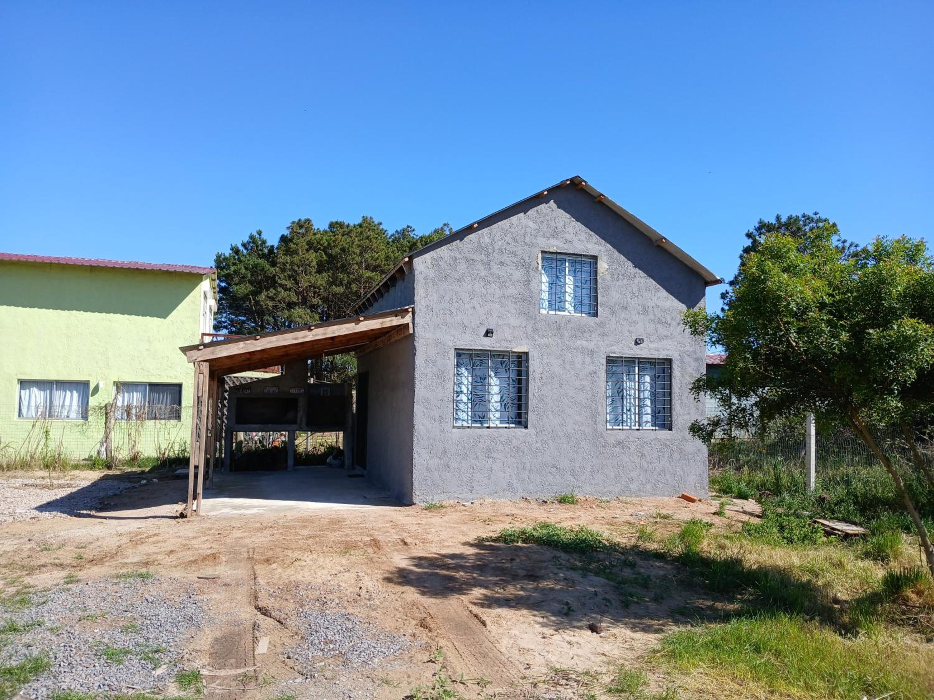 Two-Bedroom House photo 3