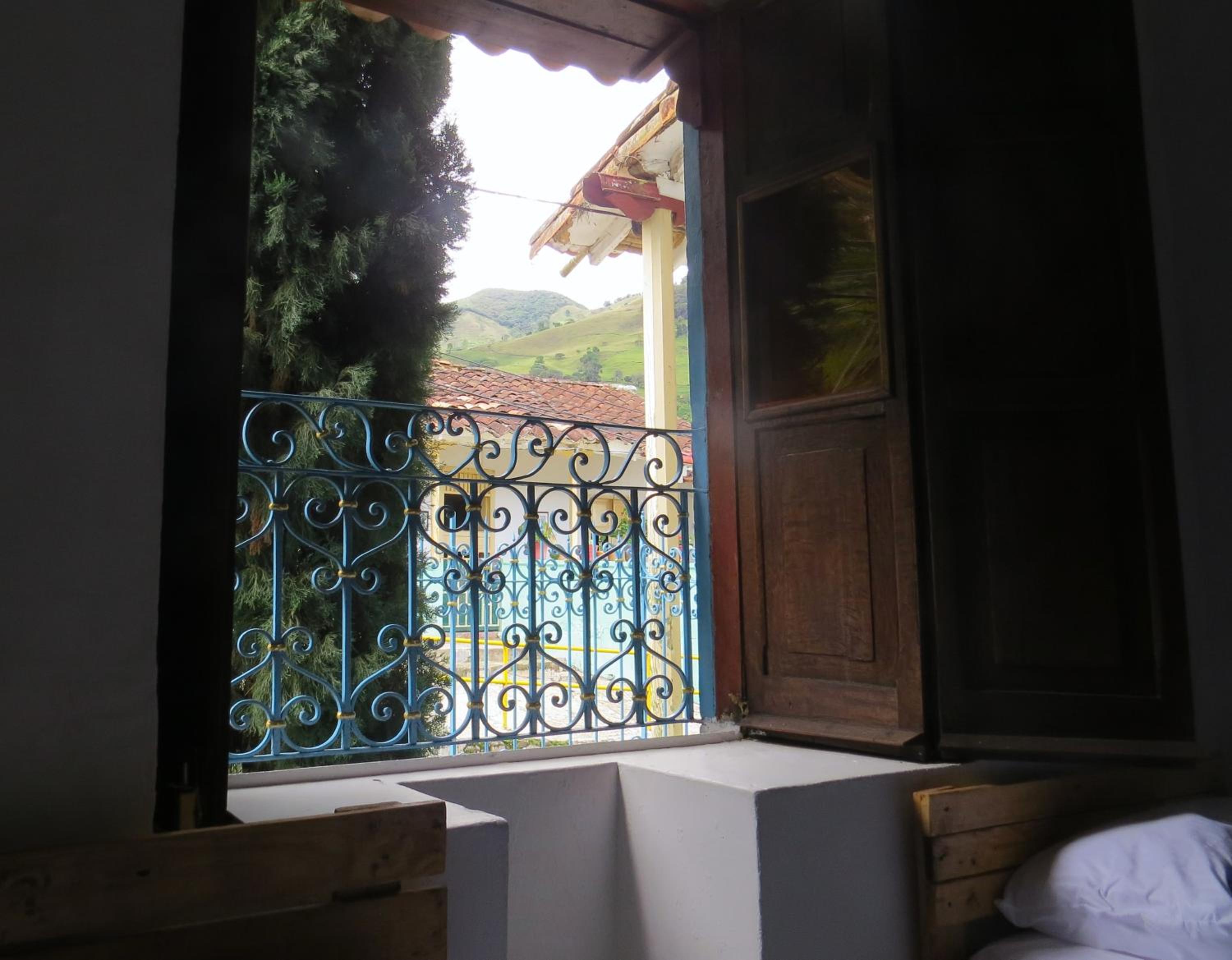 Quadruple Room with Private Bathroom photo 2