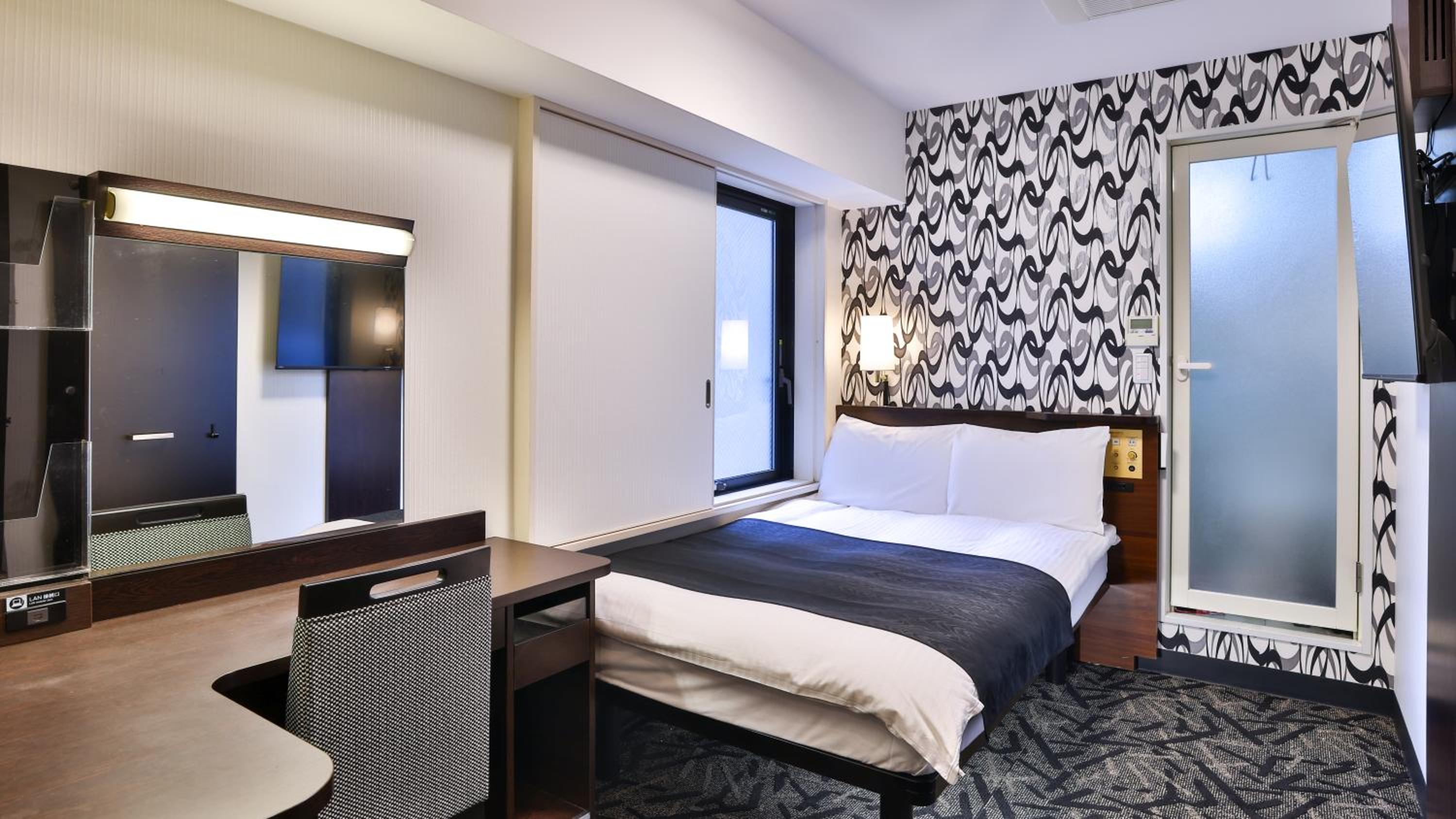 Double Room with Small Double Bed - Non-Smoking photo 1