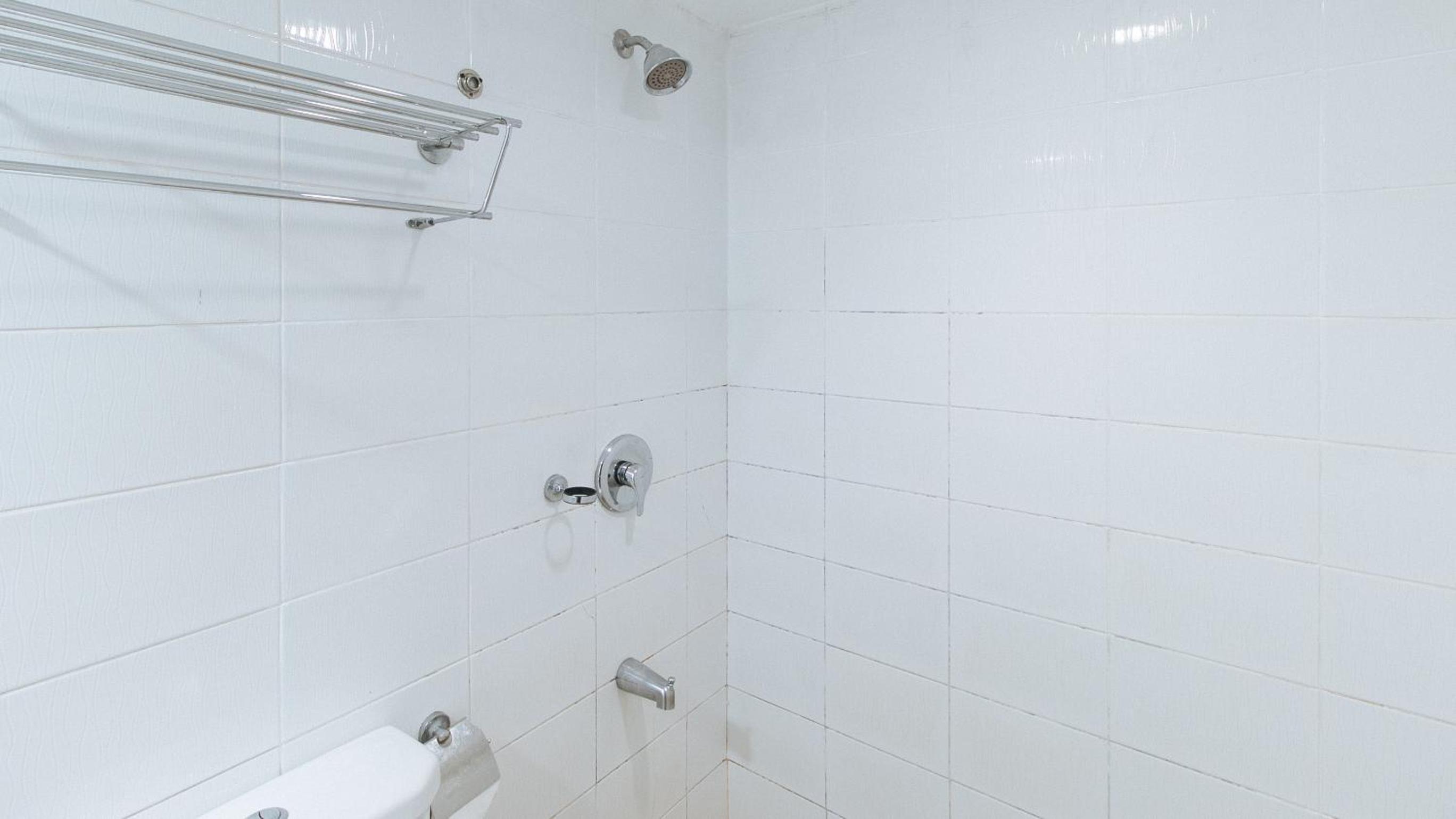 Double Room - Photo 14