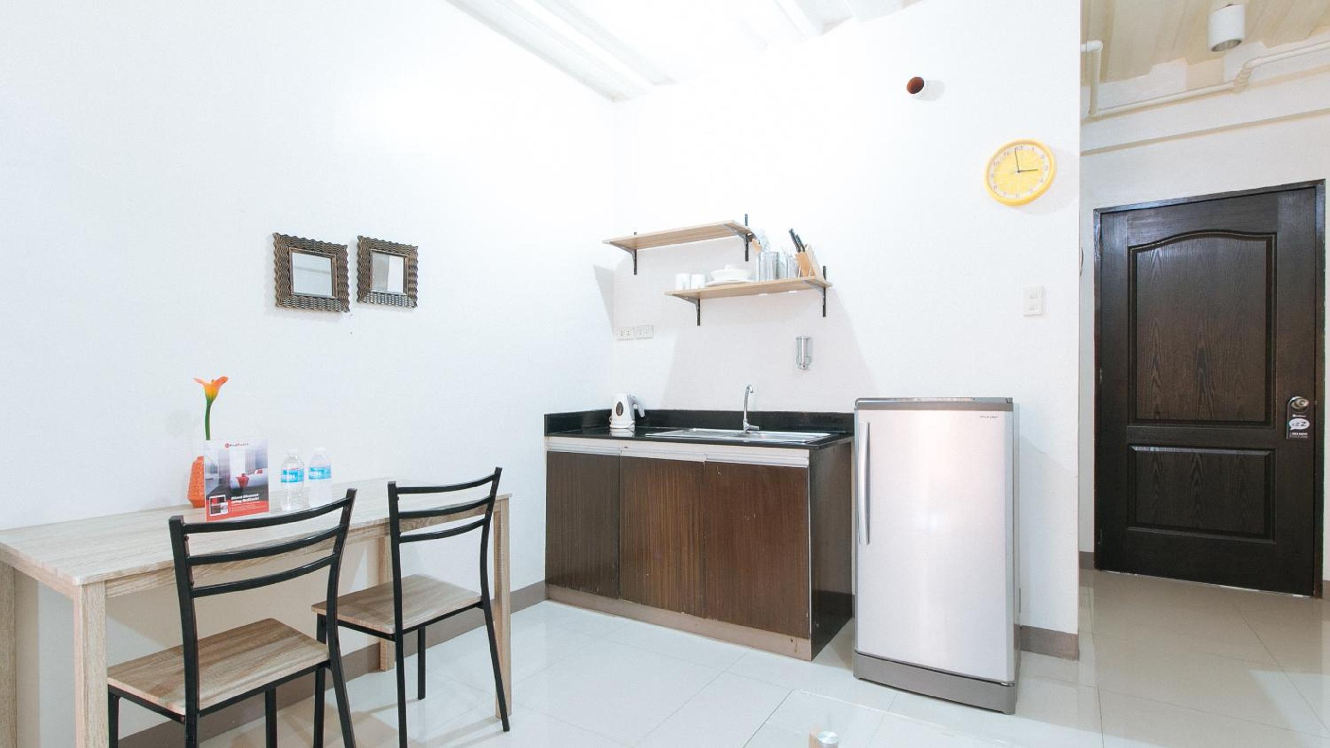 Double Room - Photo 10
