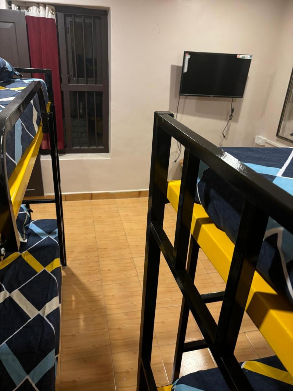 Single Bed In 10-Bed Dormitory Room photo 2