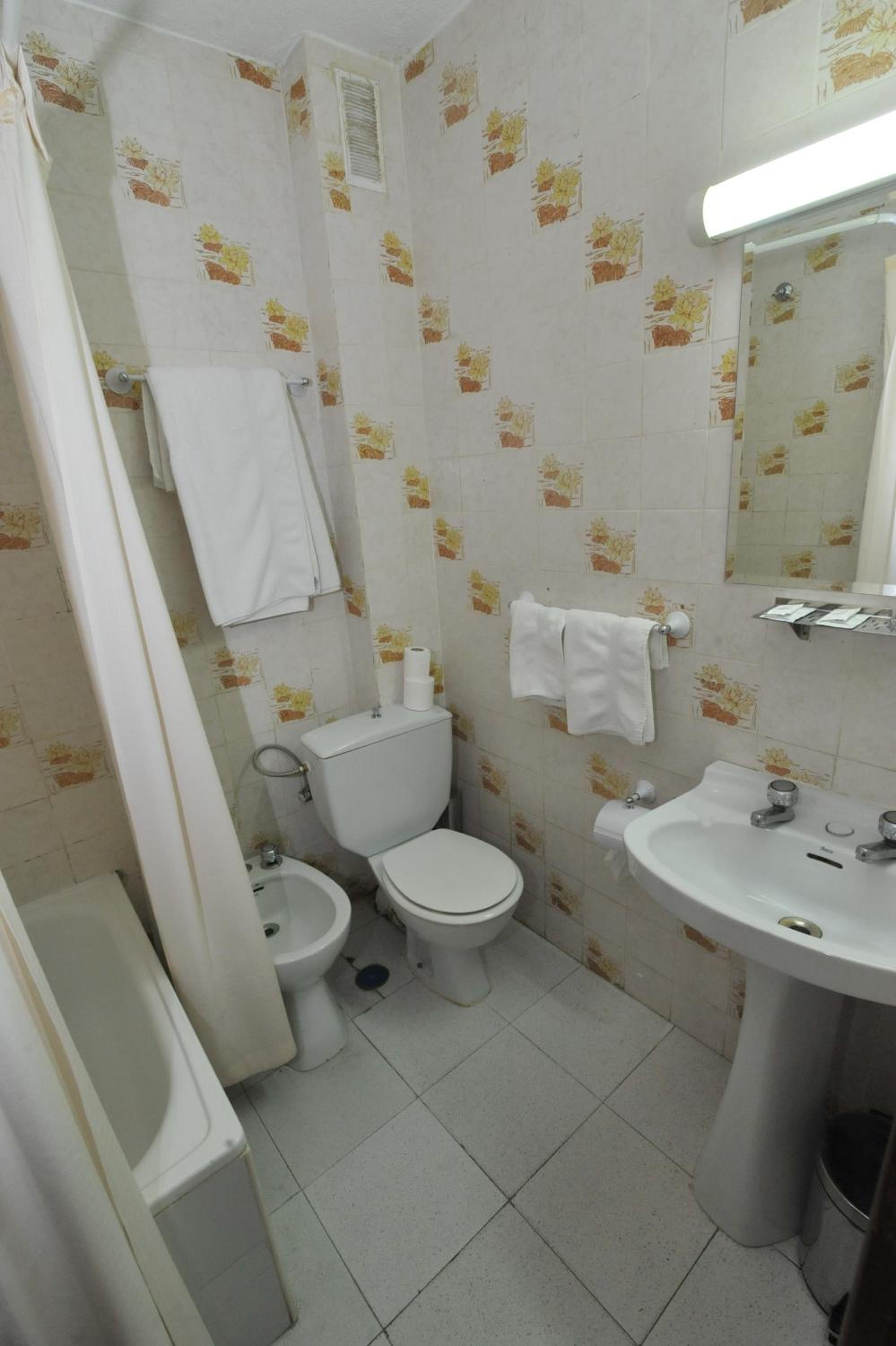 Single Room photo 3