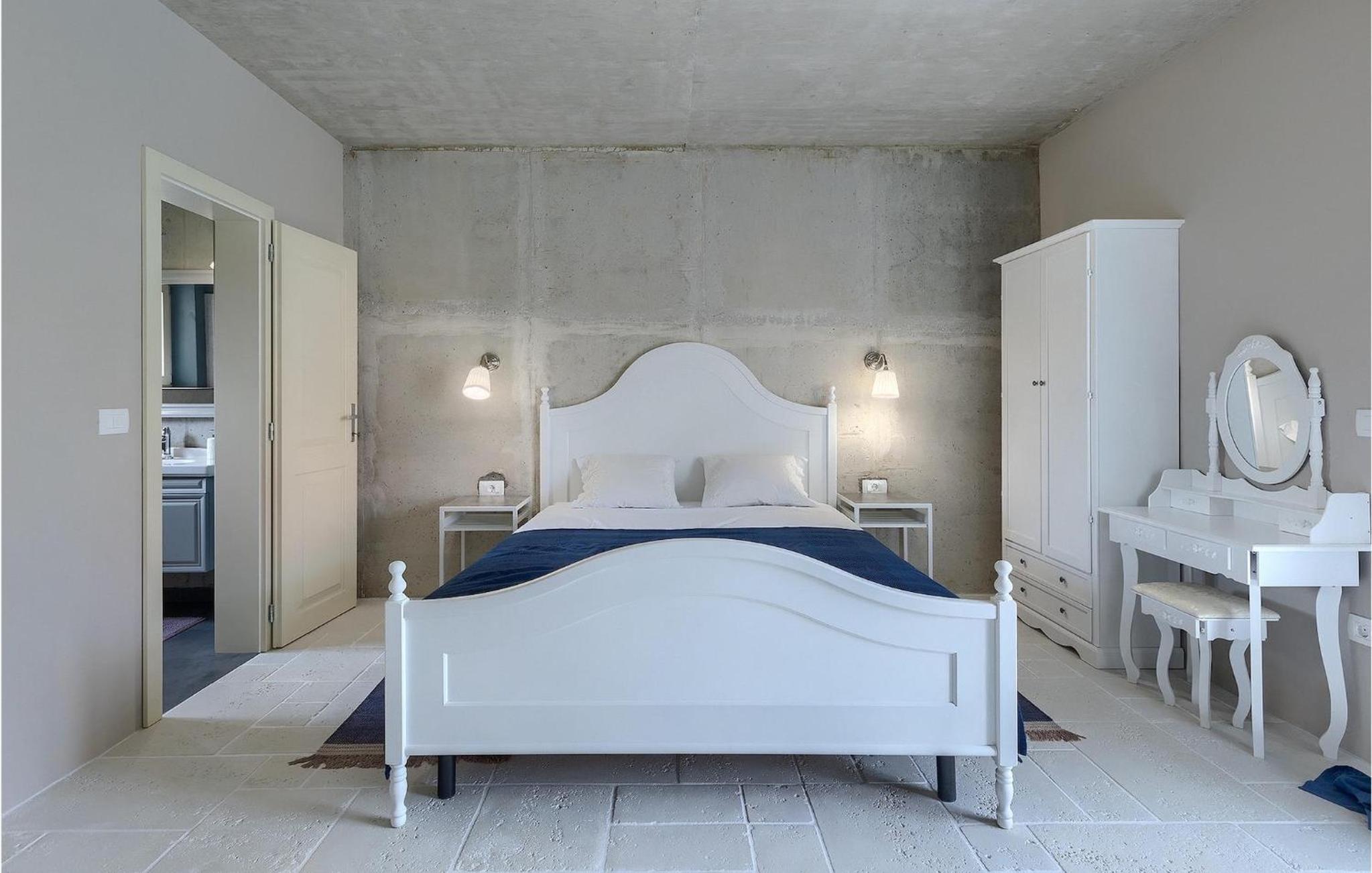 Three-Bedroom Vacation Home 