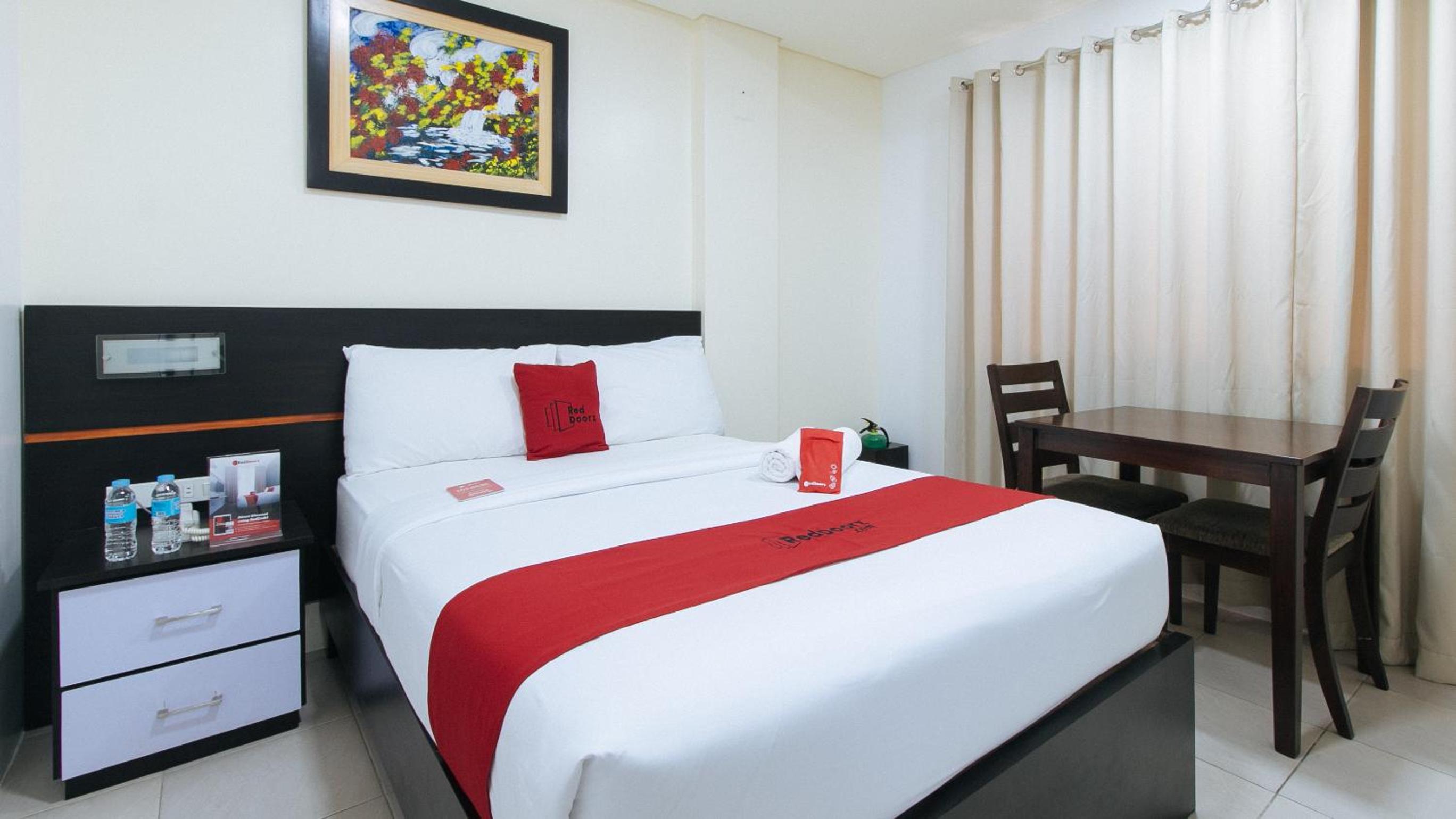 Standard Double Room - Photo 15