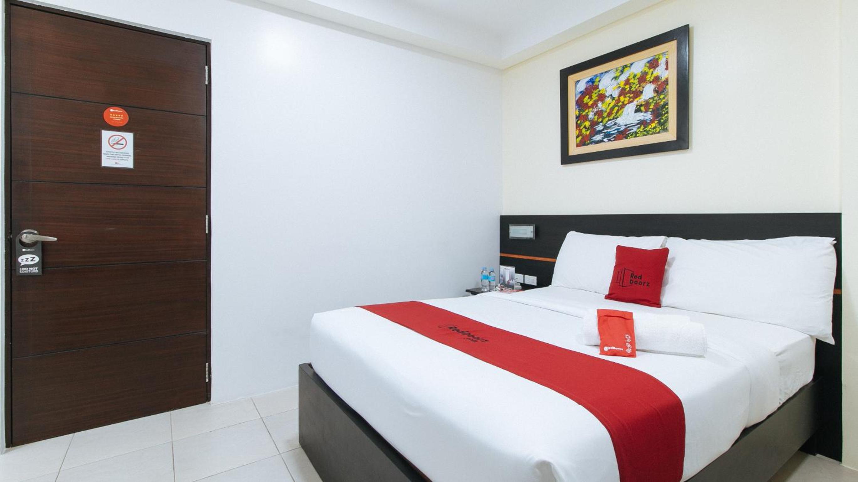 Standard Double Room - Photo 17