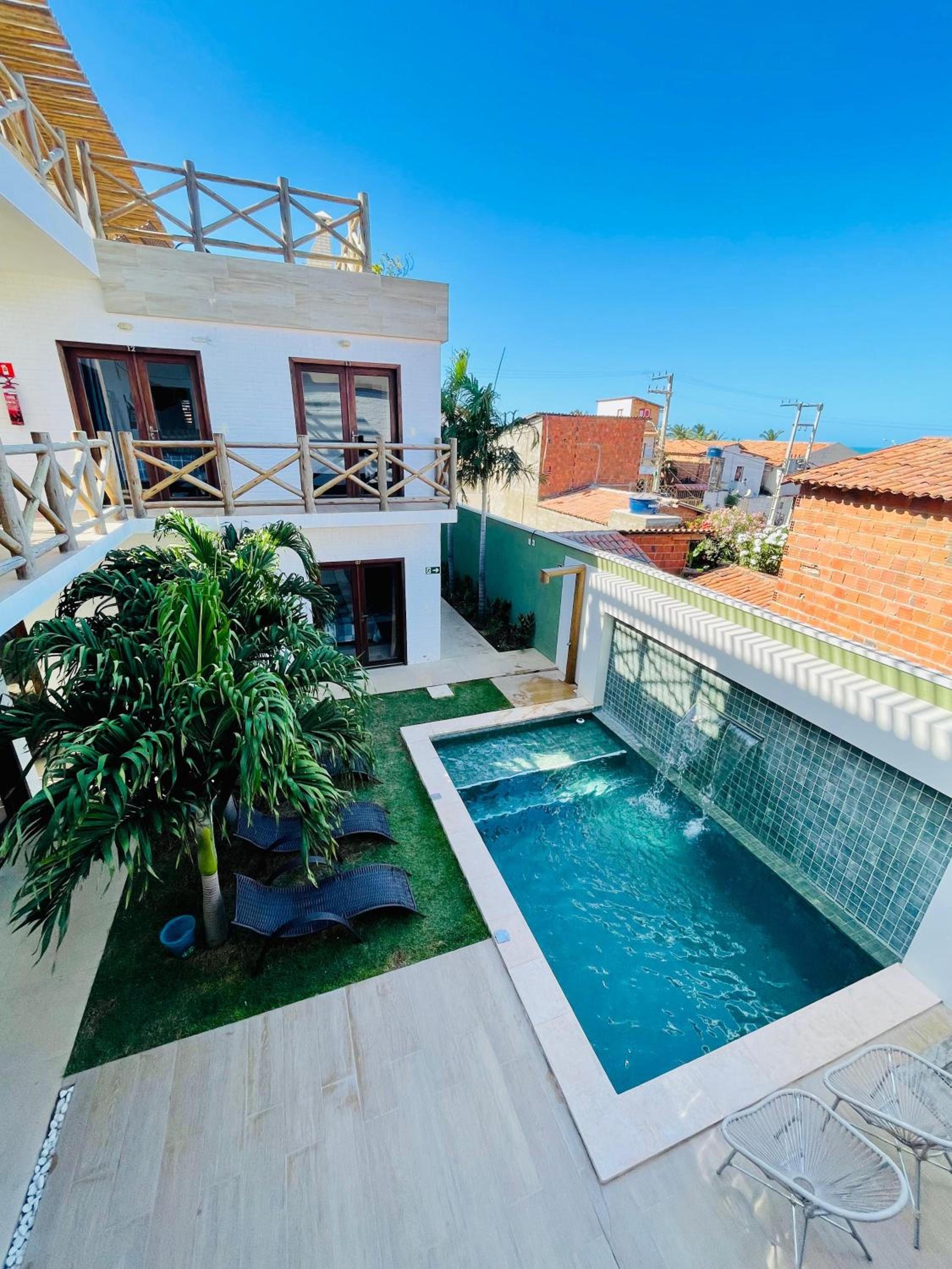 Triple Room with Pool View photo 2