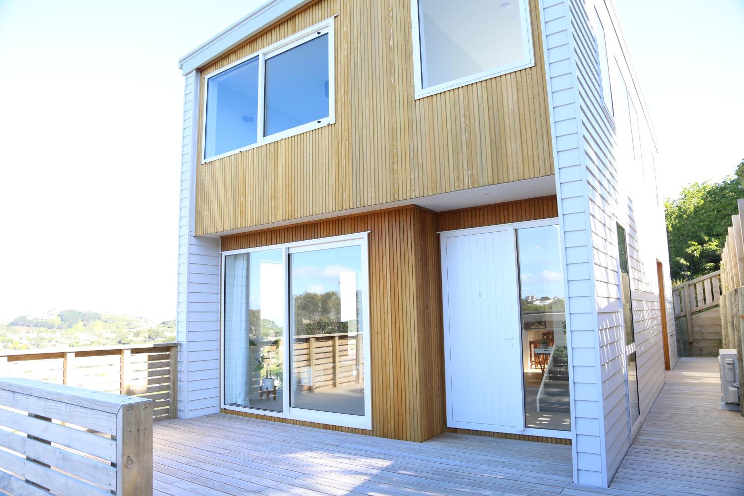 Three-Bedroom House photo 1