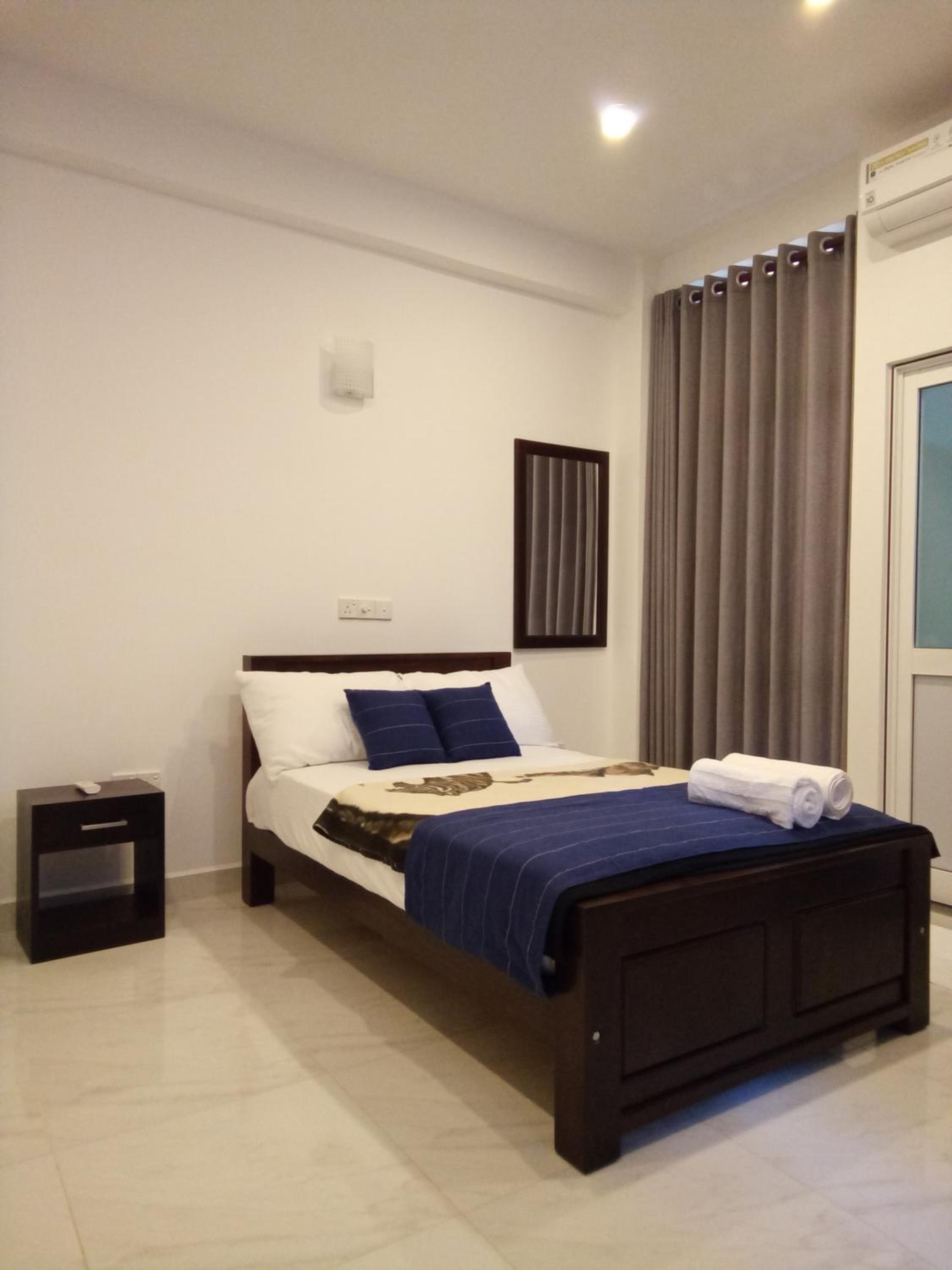 Double Room with Balcony (2 Adults + 1 Child) photo 2