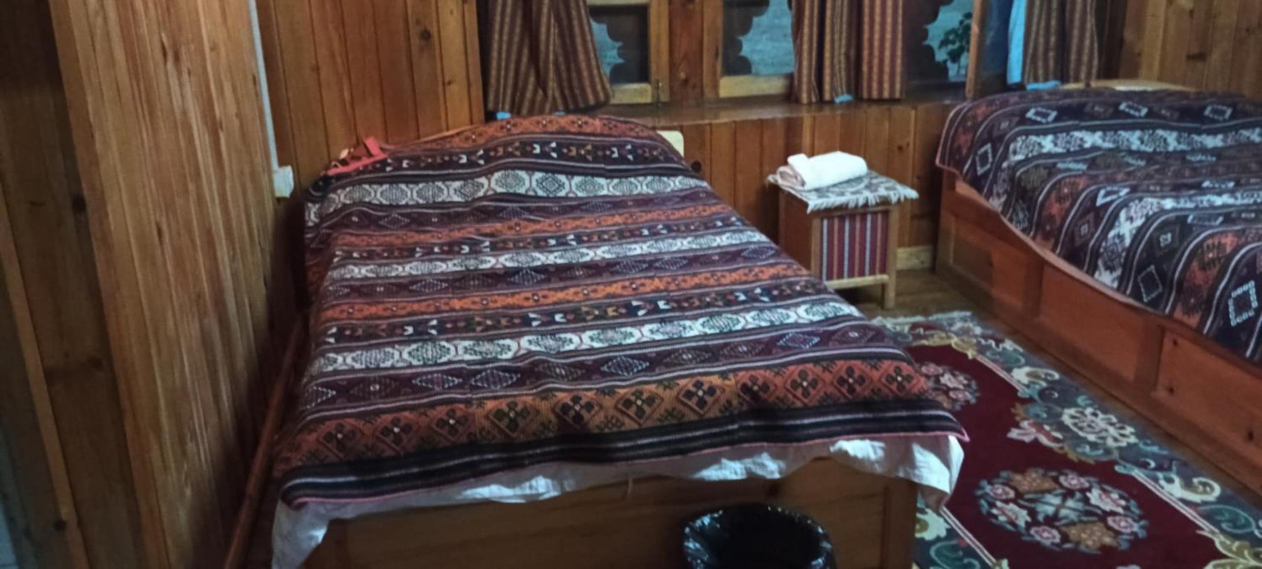 Double Or Twin Room With Private Bathroom photo 3