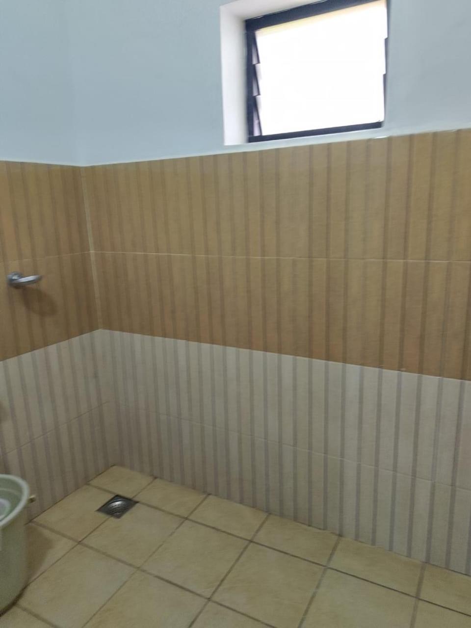 Single Bed in 10-Bed Dormitory Room photo 3