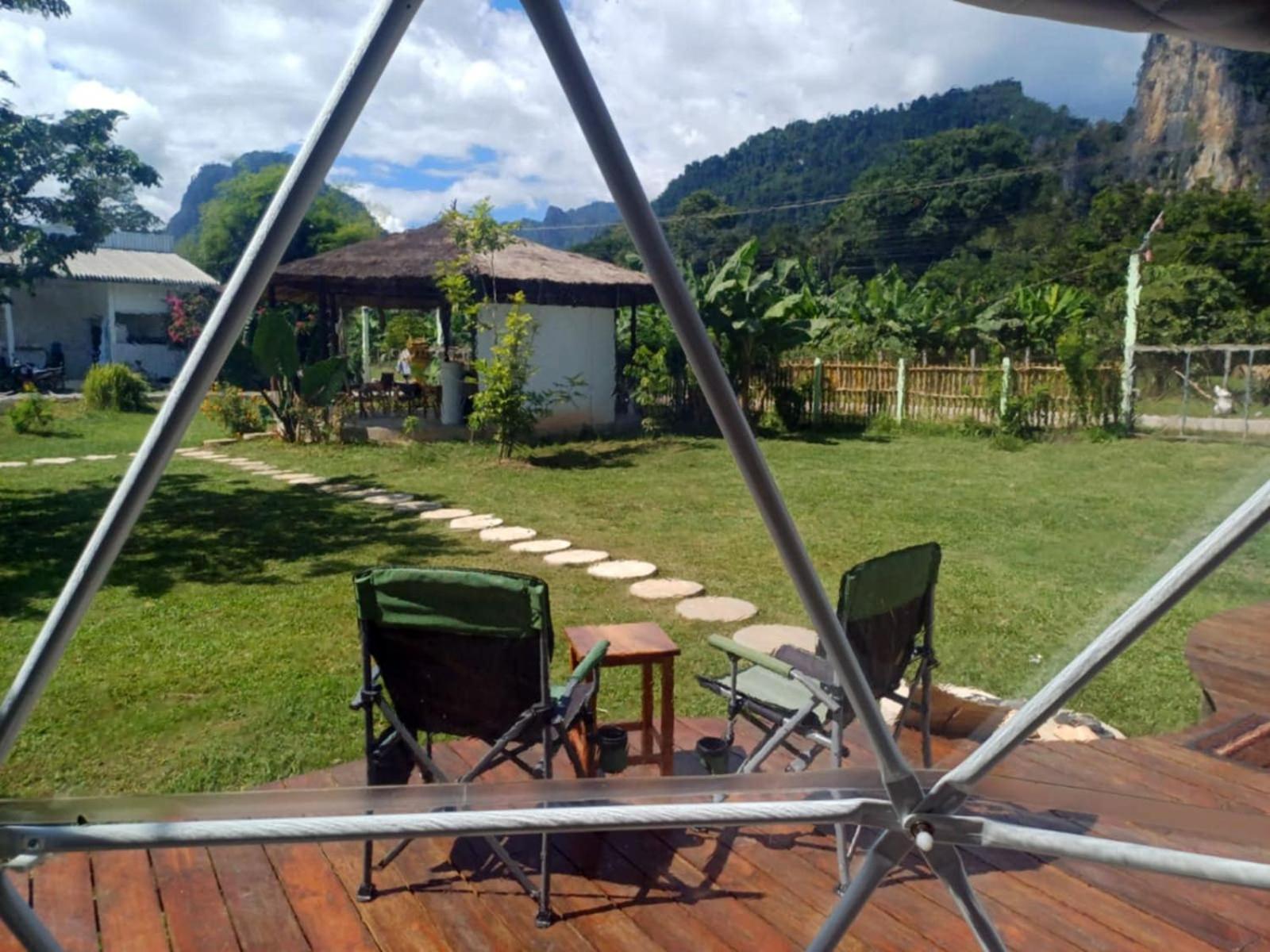 Family Room with Mountain View photo 2