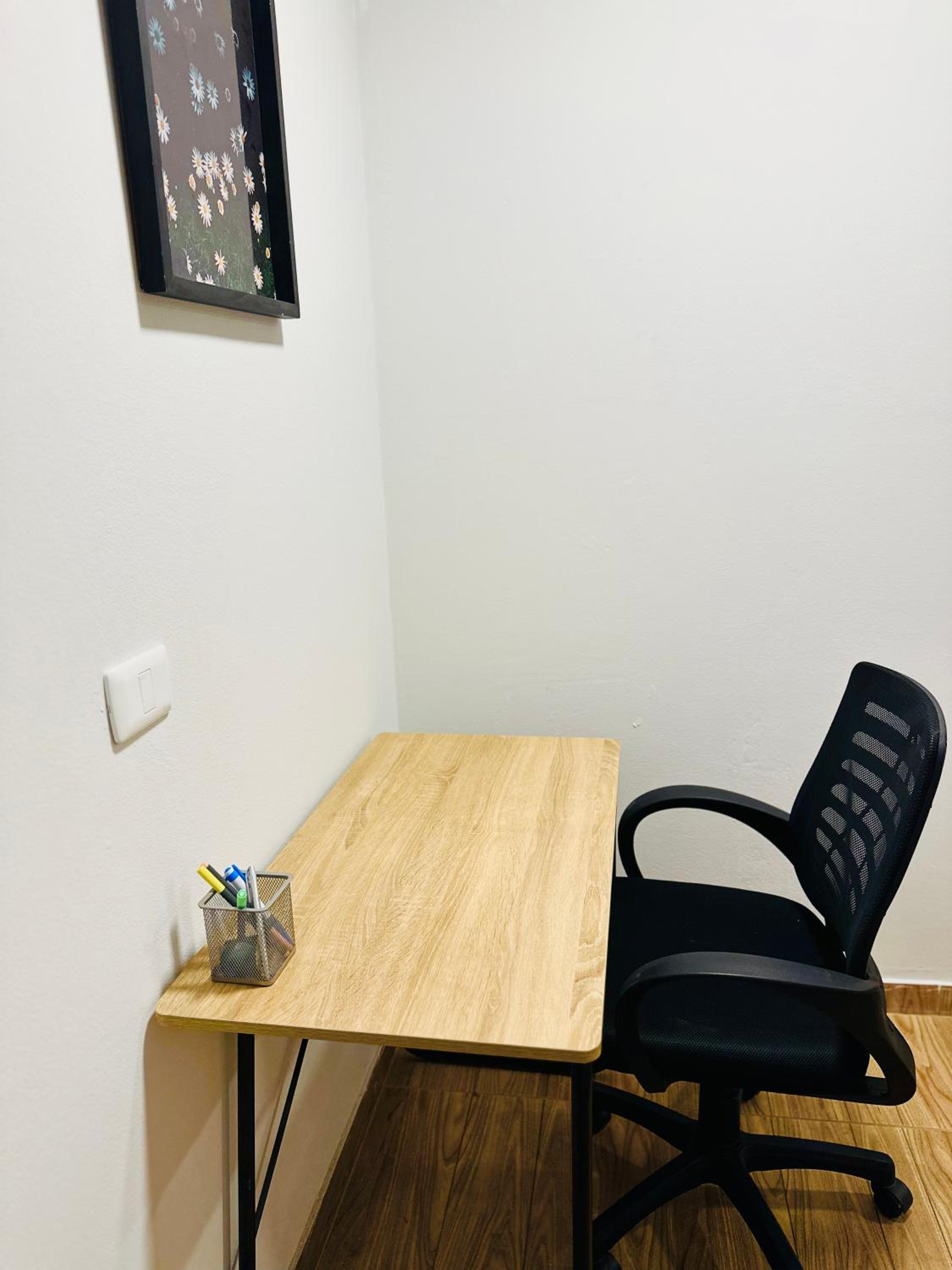 One-Bedroom Apartment photo 1