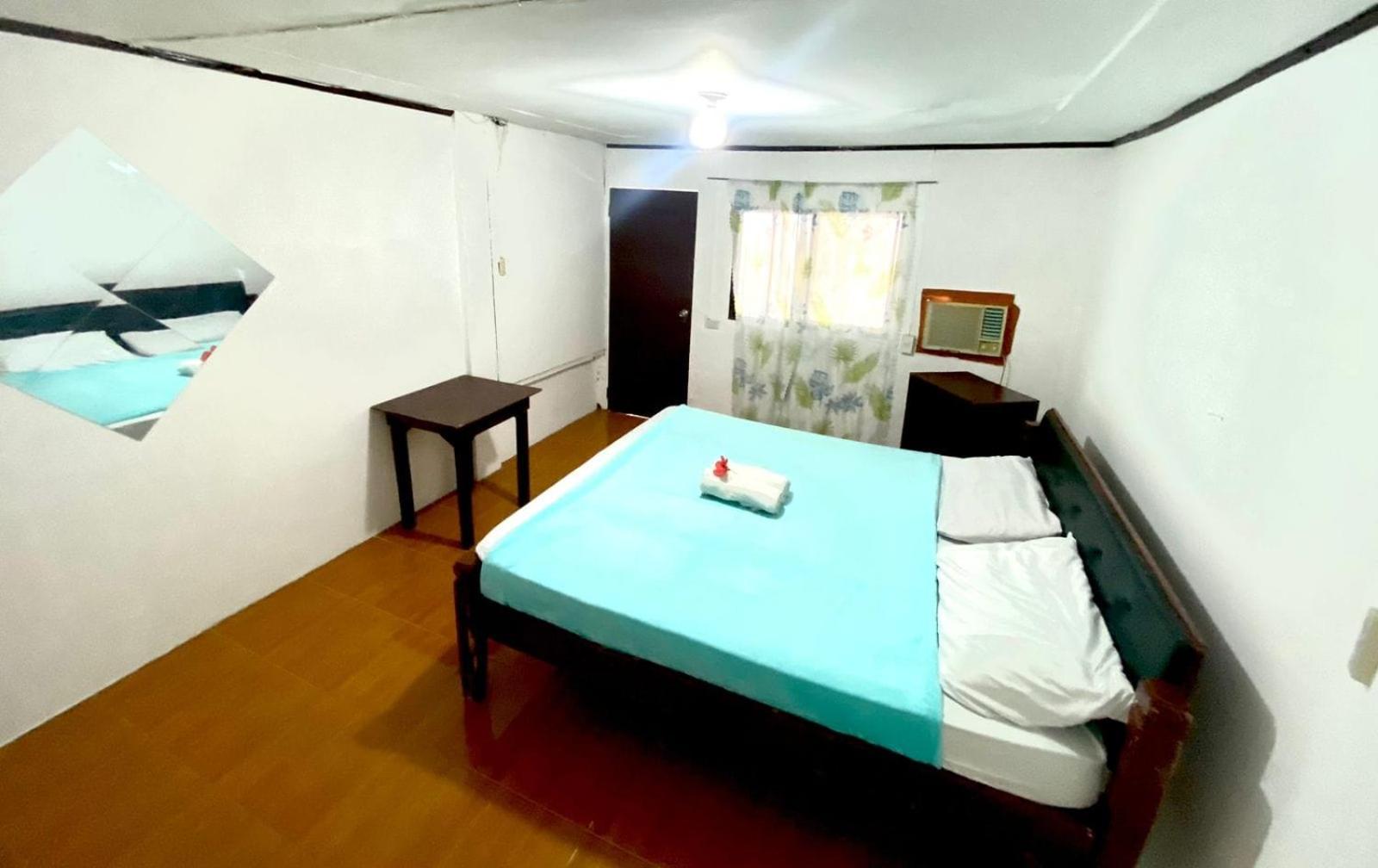 Double Room - Photo 2