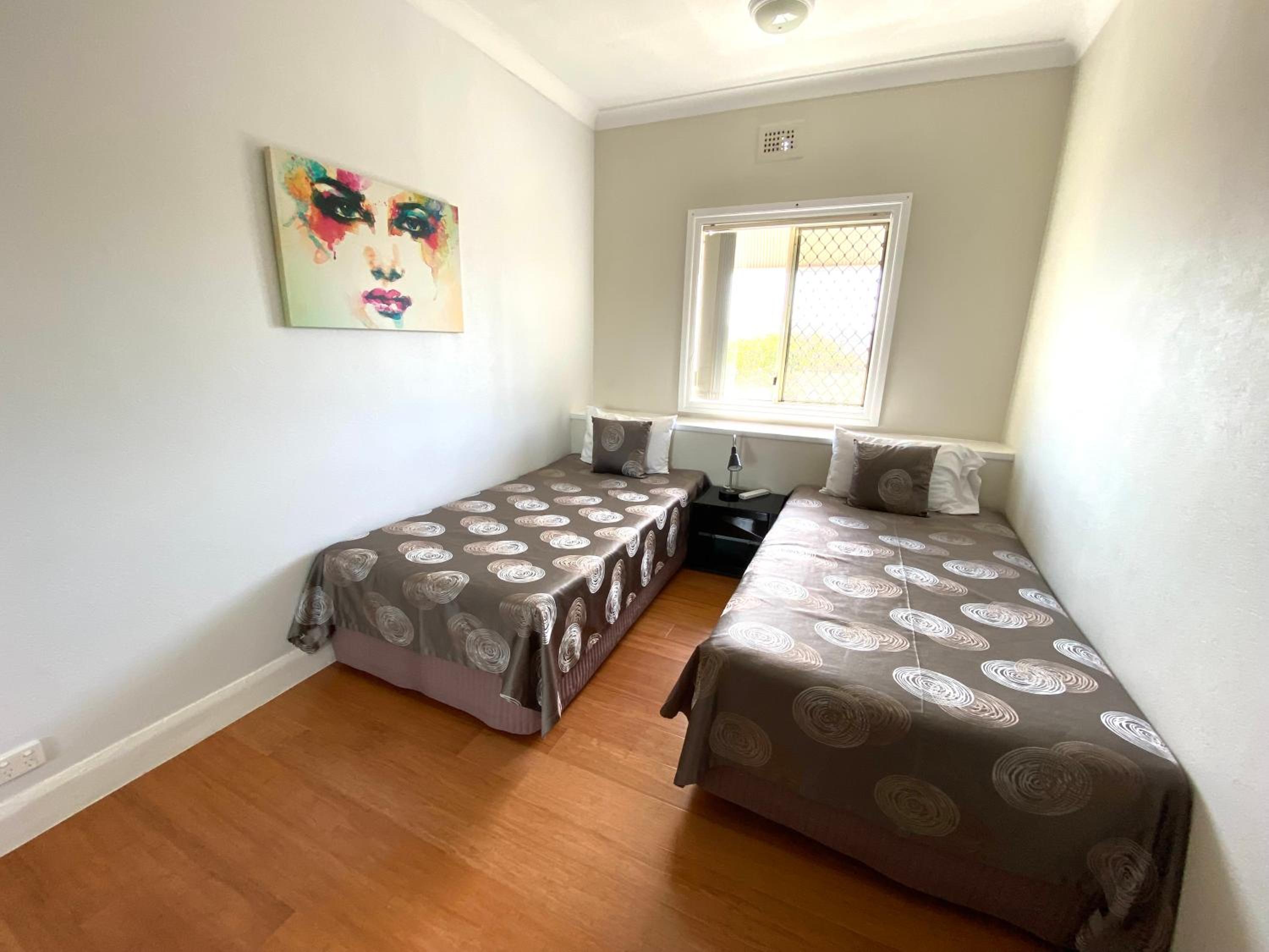 Superior Two-Bedroom Apartment thumbnail 6