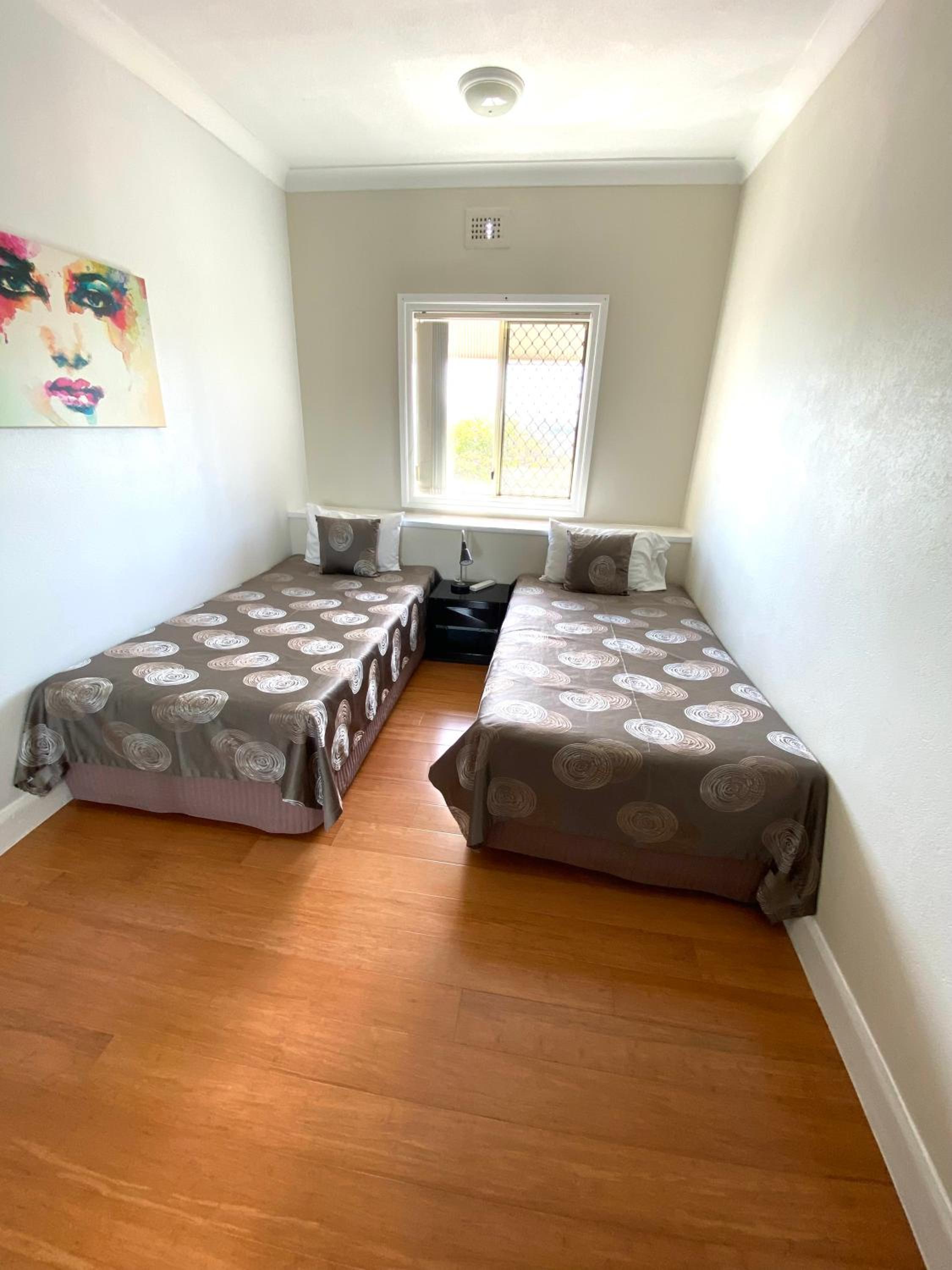 Superior Two-Bedroom Apartment thumbnail 6