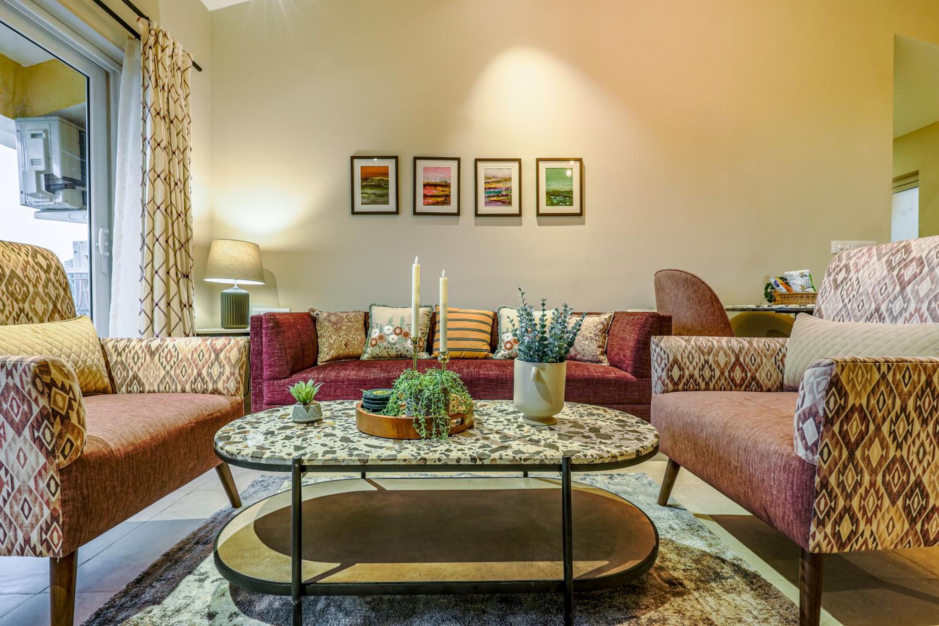 Three-Bedroom Apartment with Balcony photo 1