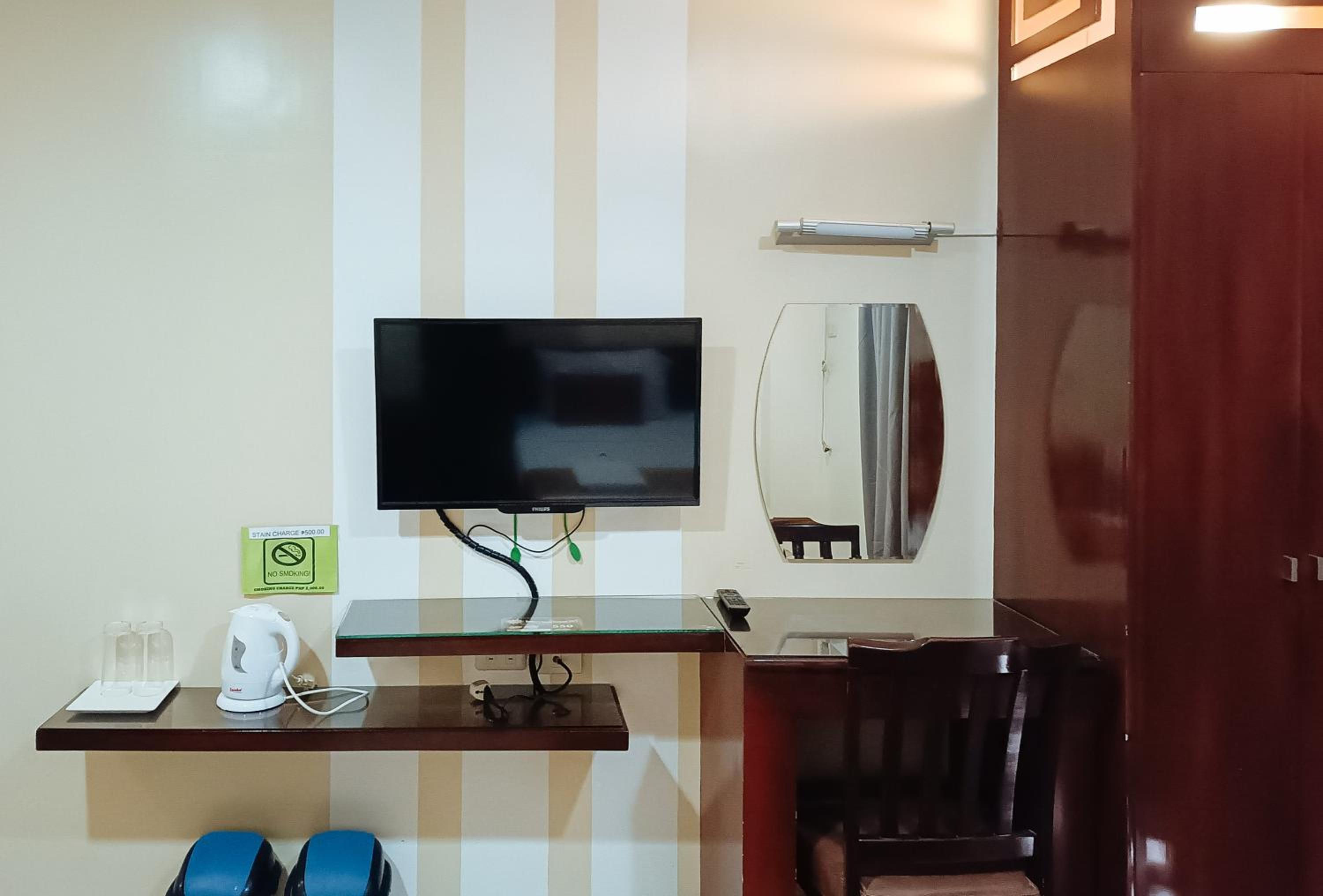 Executive Room - Photo 2