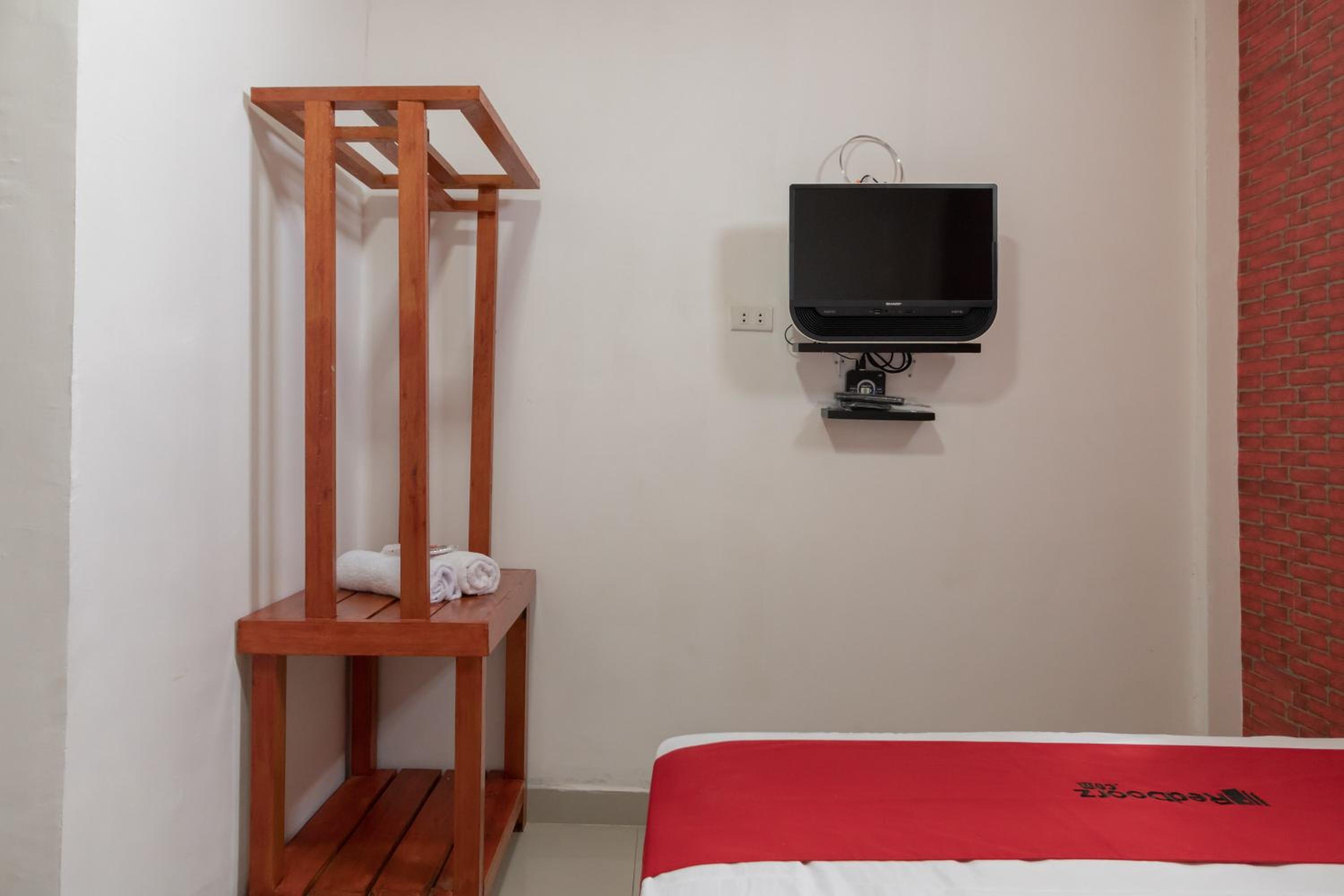 Standard Double Room - Photo 6