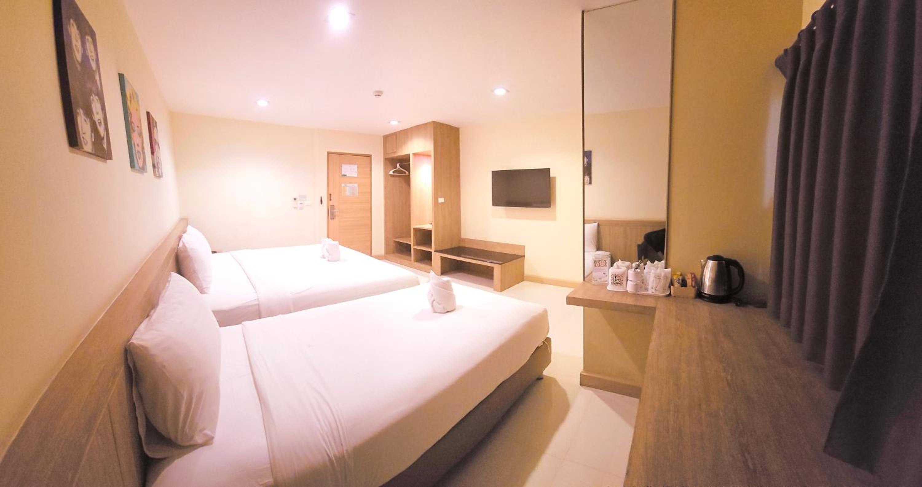 Triple Room with Private External Bathroom photo 2