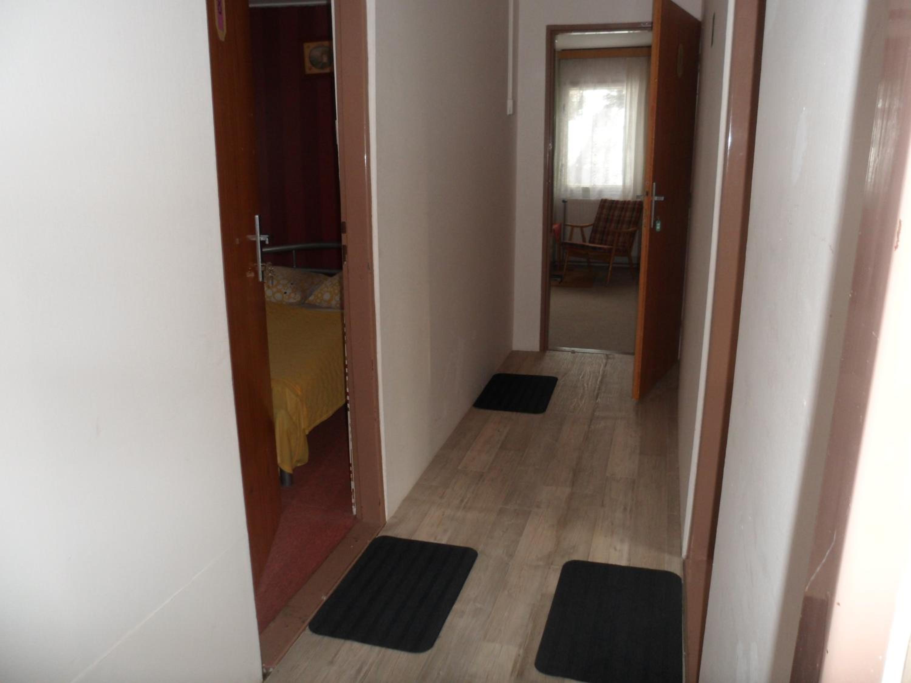 Quadruple Room with Shared Bathroom photo 1