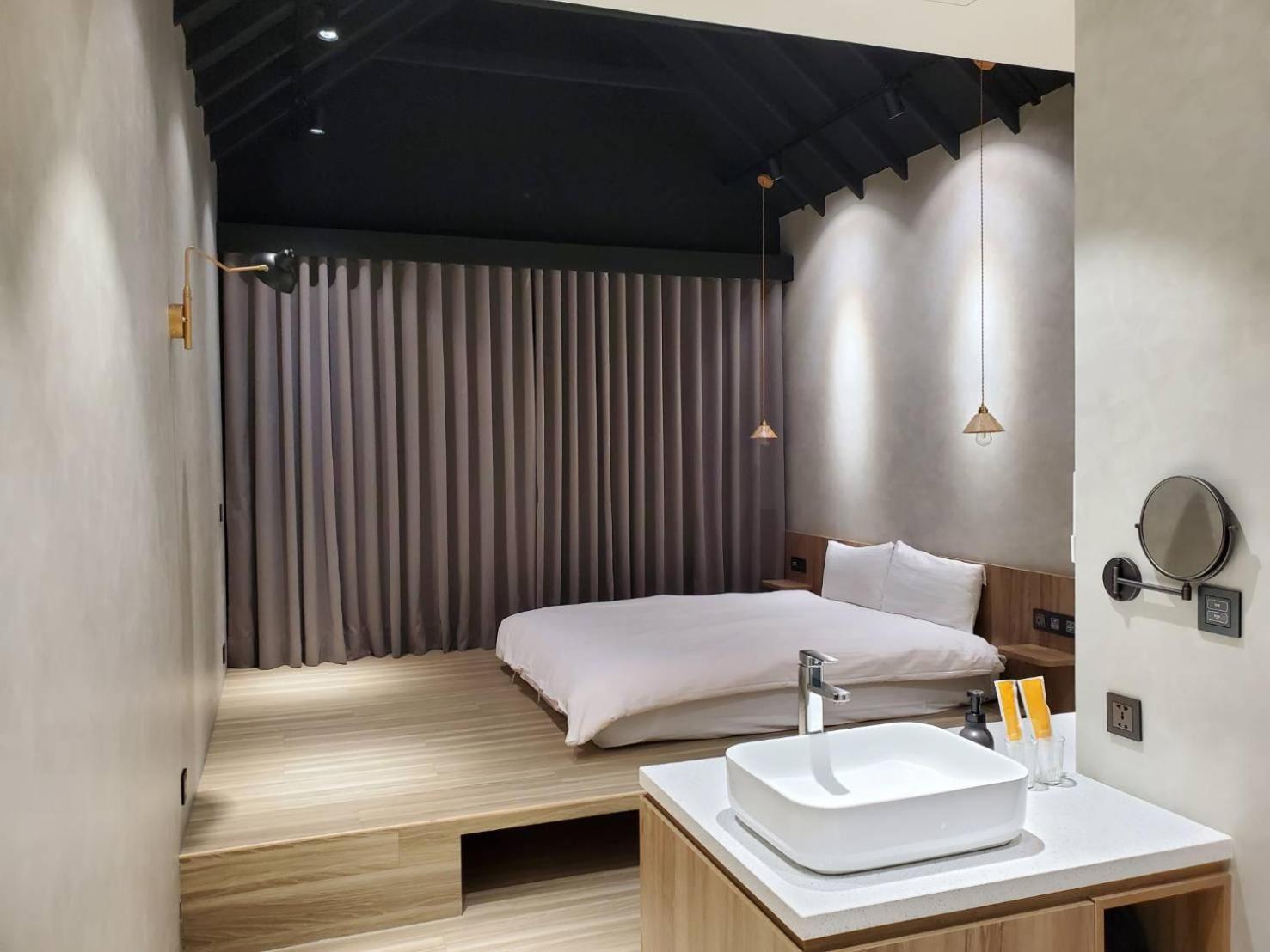 Queen Room with Spa Bath photo 2