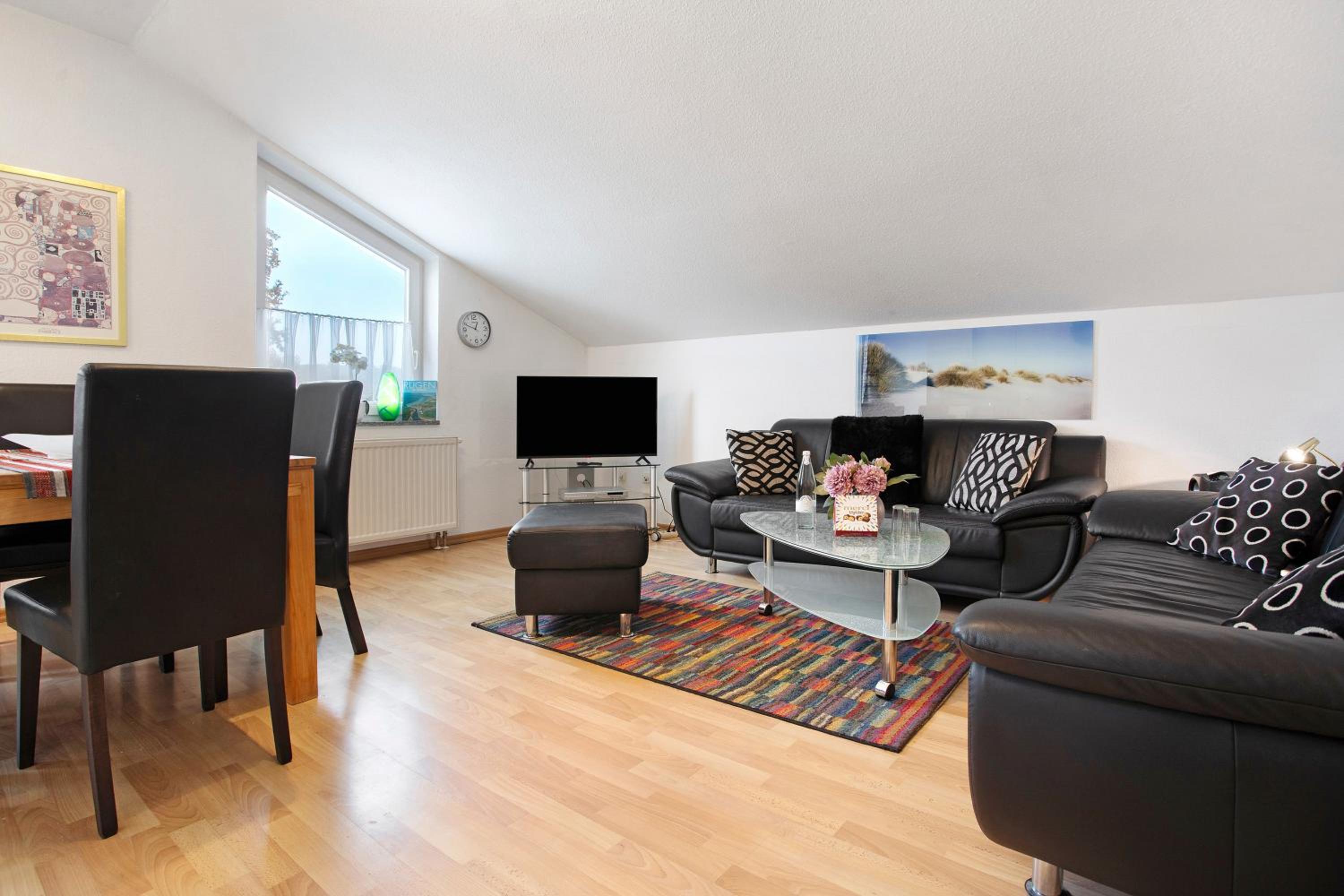 Two-Bedroom Deluxe Apartment with Balcony