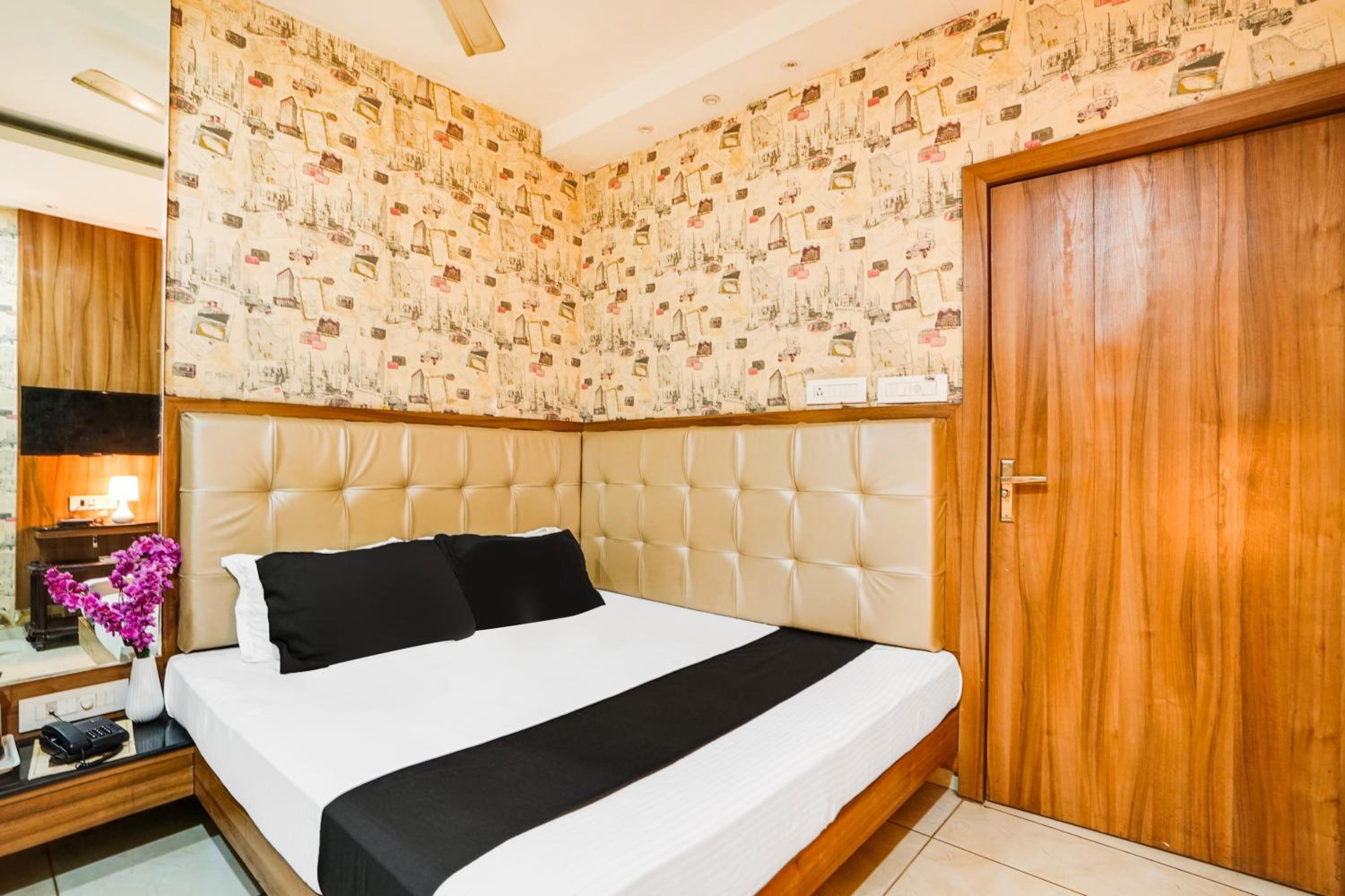 Classic Triple Room photo 2