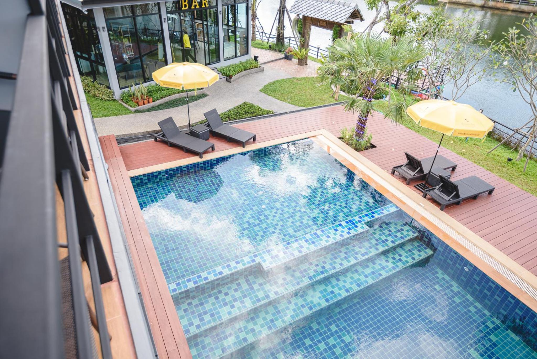 Deluxe Double or Twin Room with River View - Photo 8