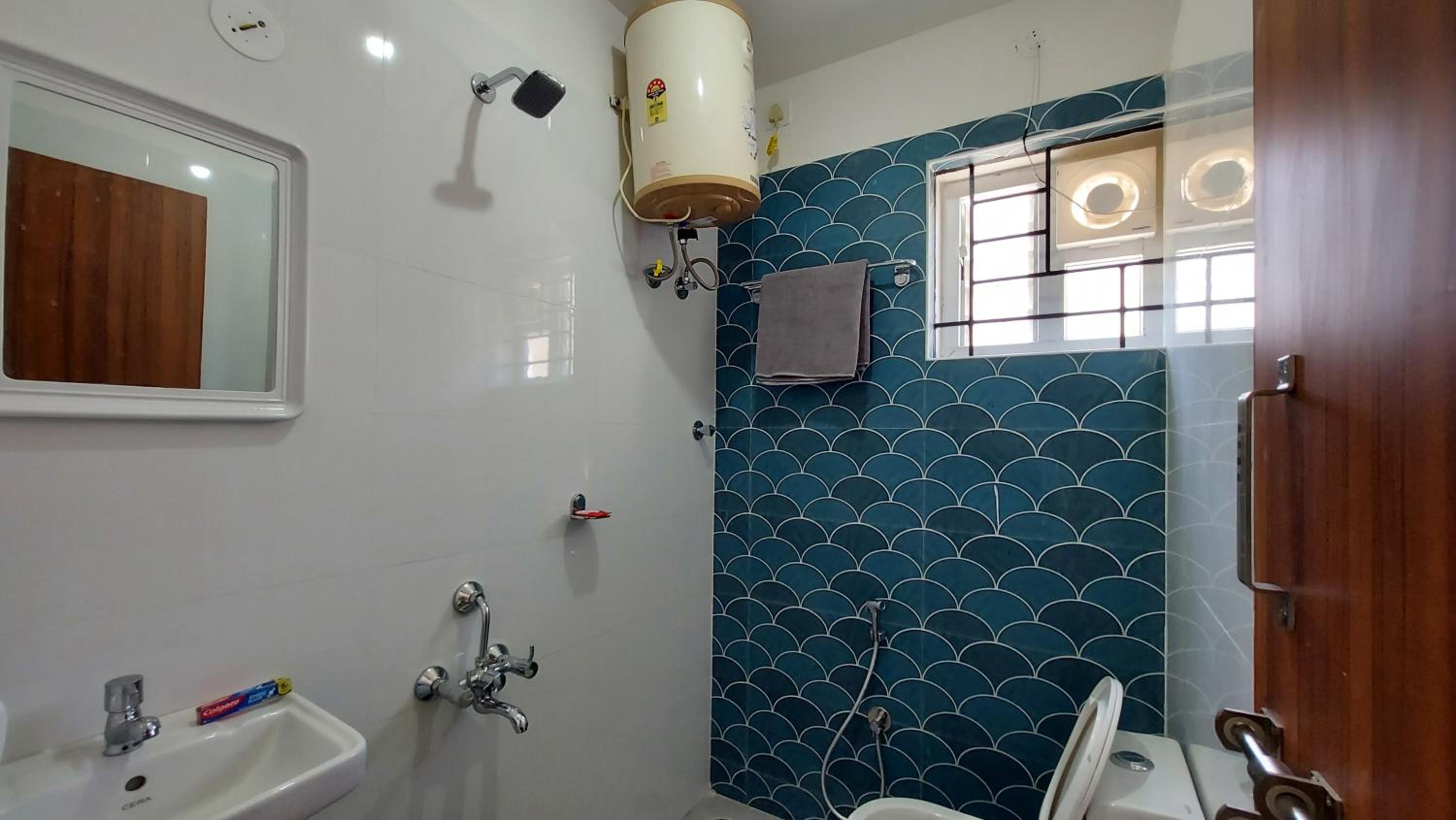 One-Bedroom Apartment - Photo 48
