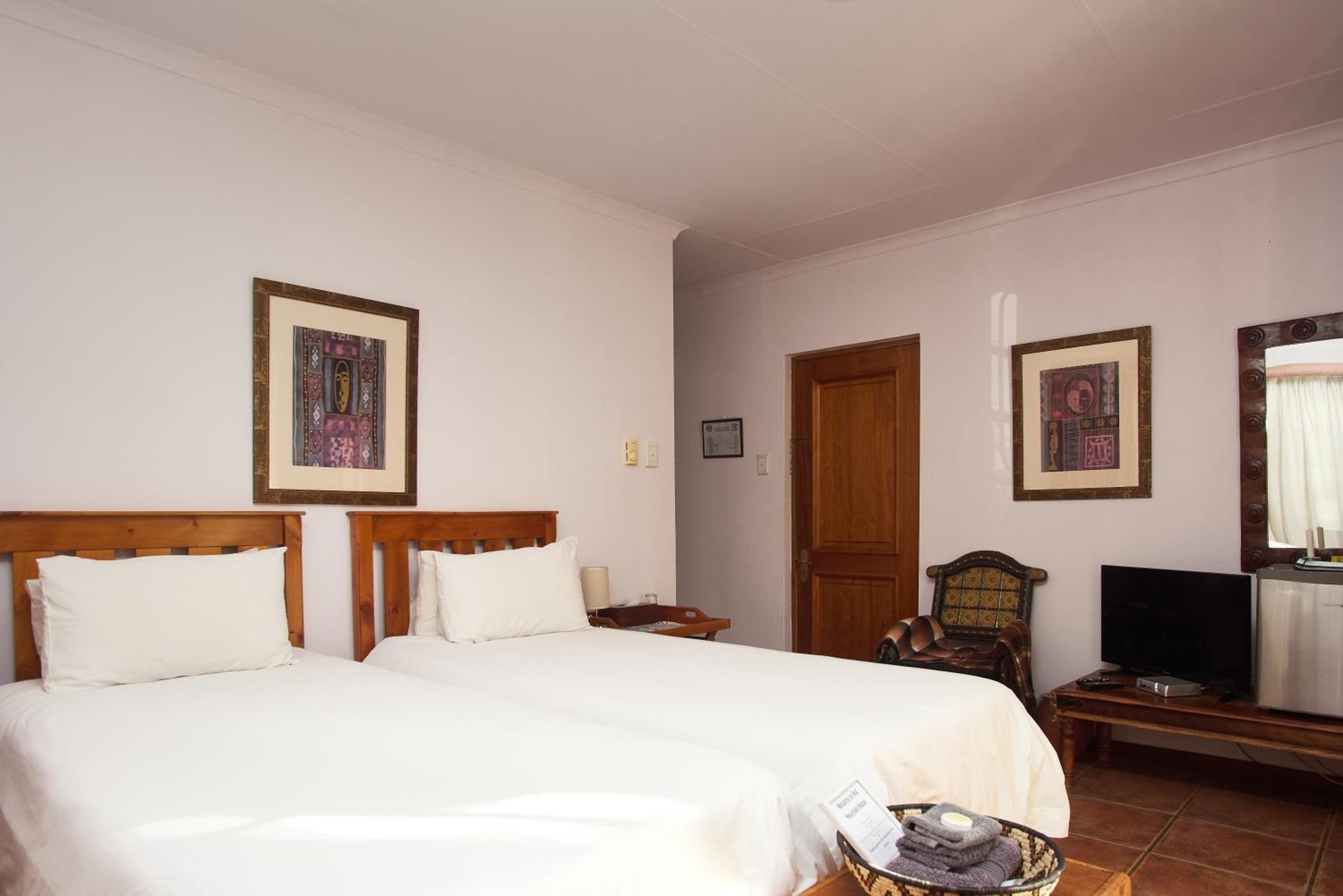 Luxury King Room photo 1