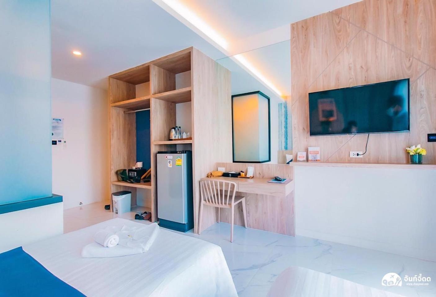 Deluxe Double or Twin Room with River View - Photo 4
