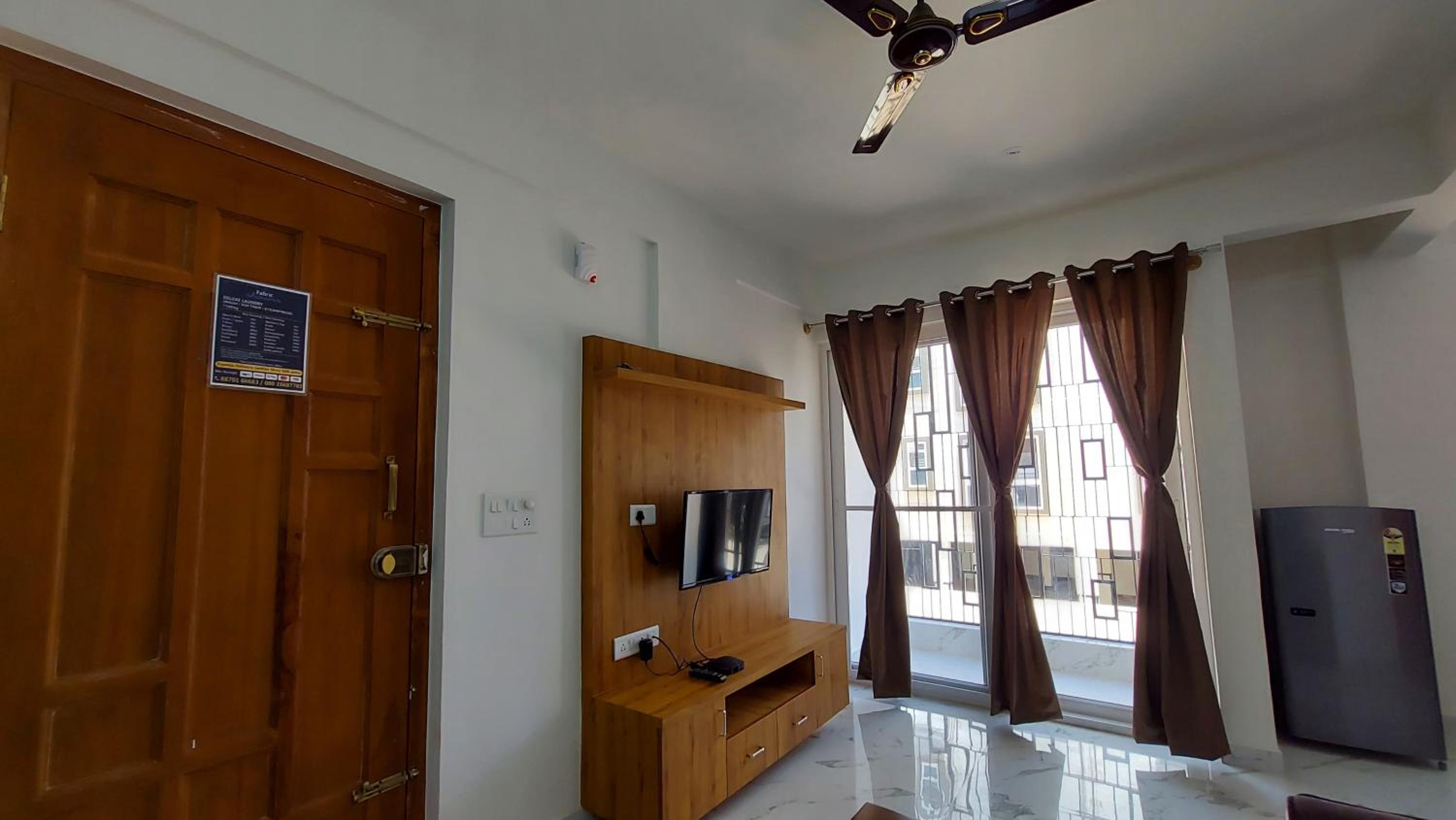 One-Bedroom Apartment - Photo 11
