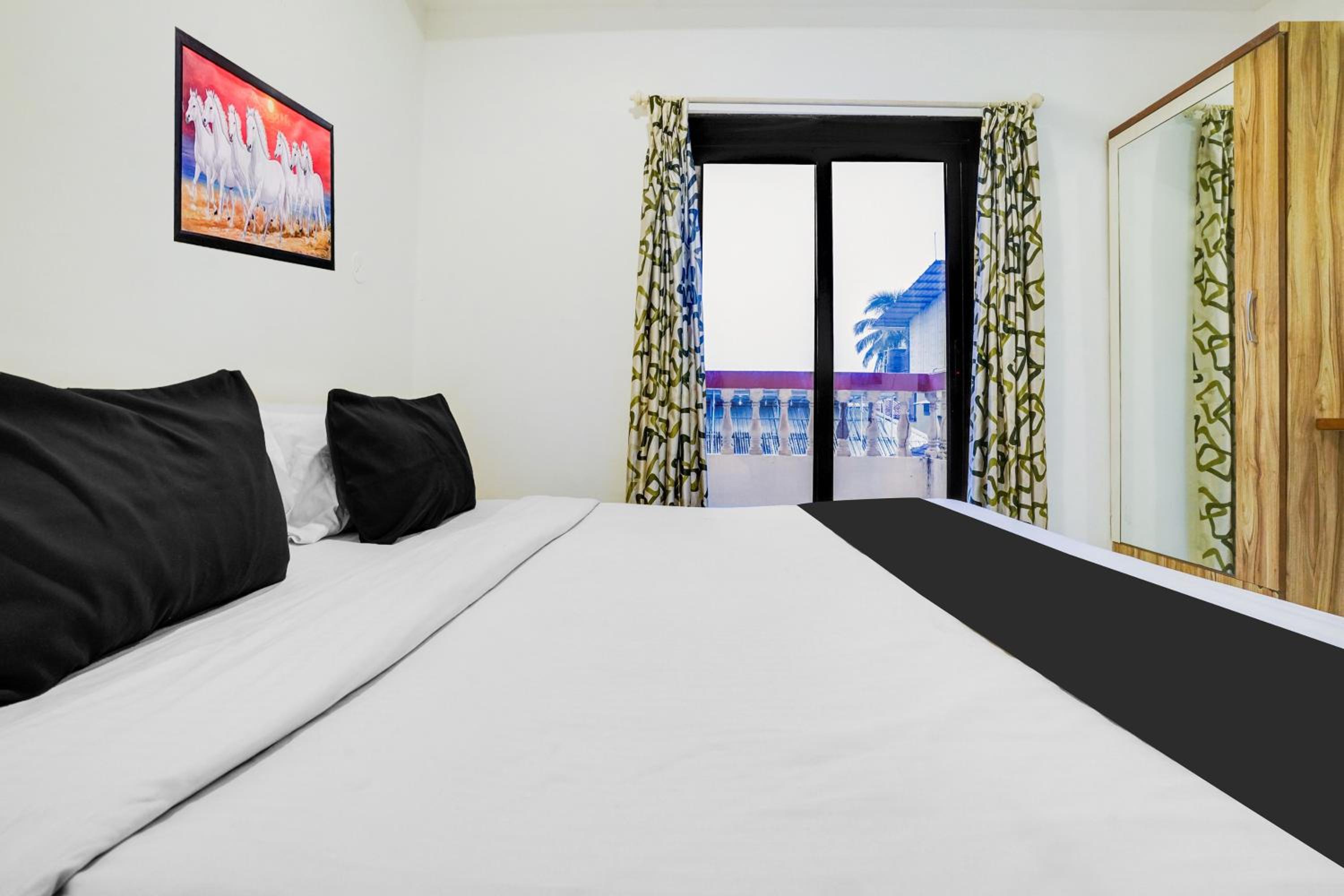 Deluxe Triple Room photo 1