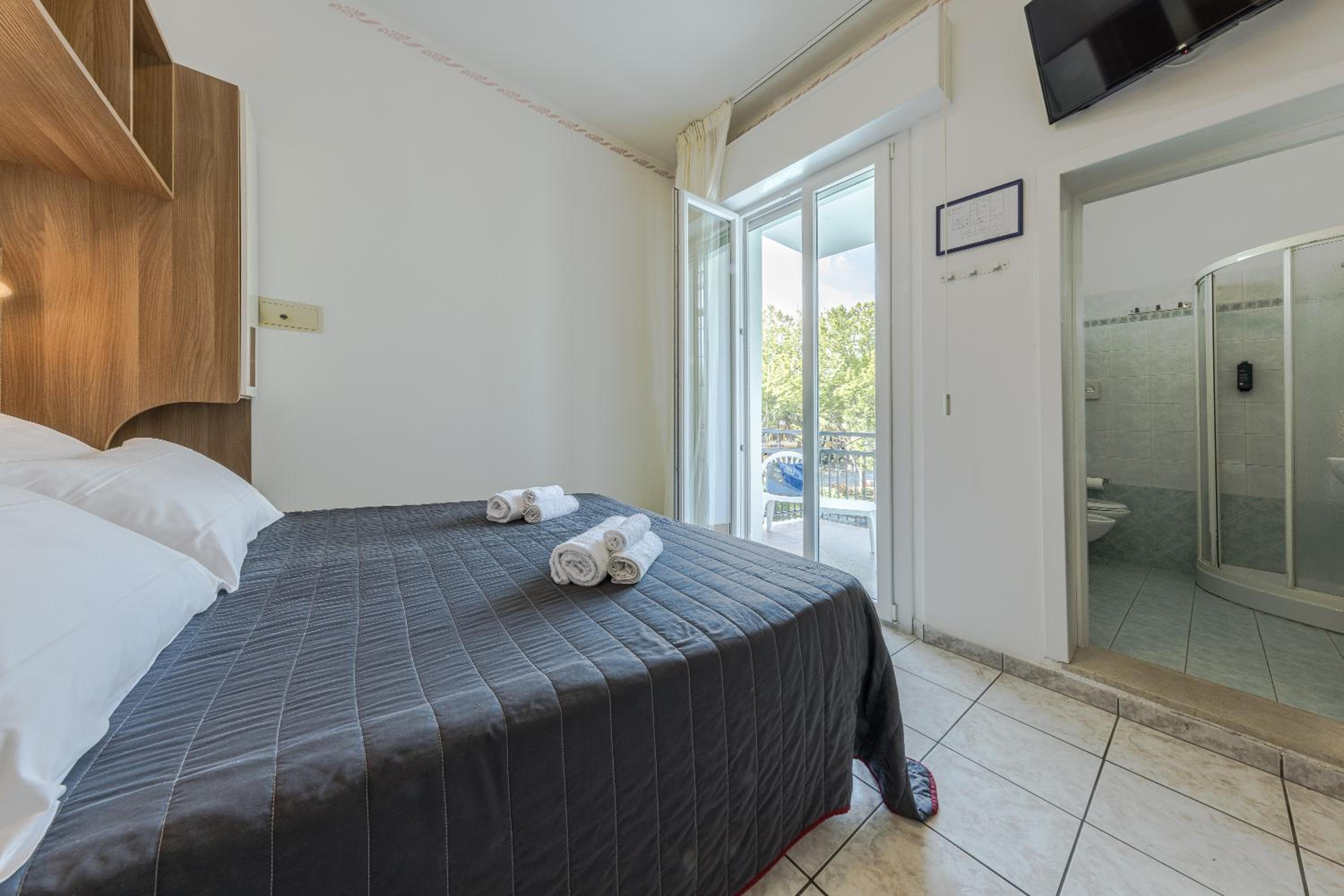 Standard Double Room photo 1