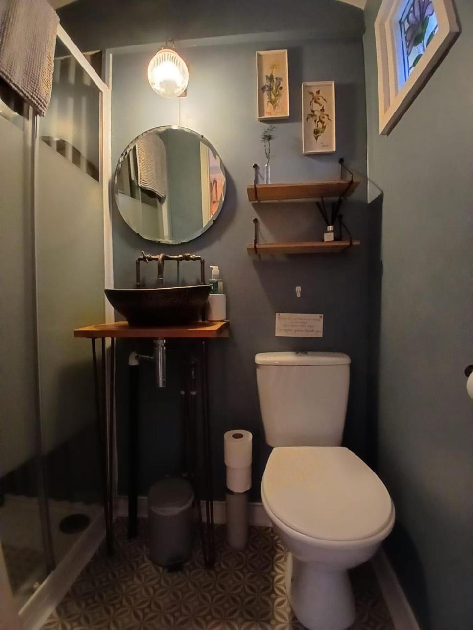 Bluebell Shepherds Hut - Photo 18