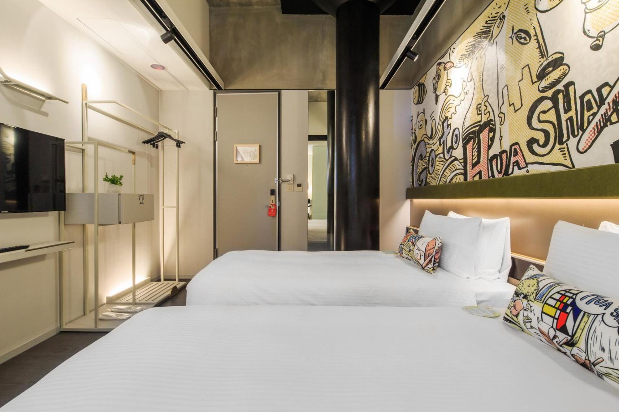 Standard Twin Room without Window