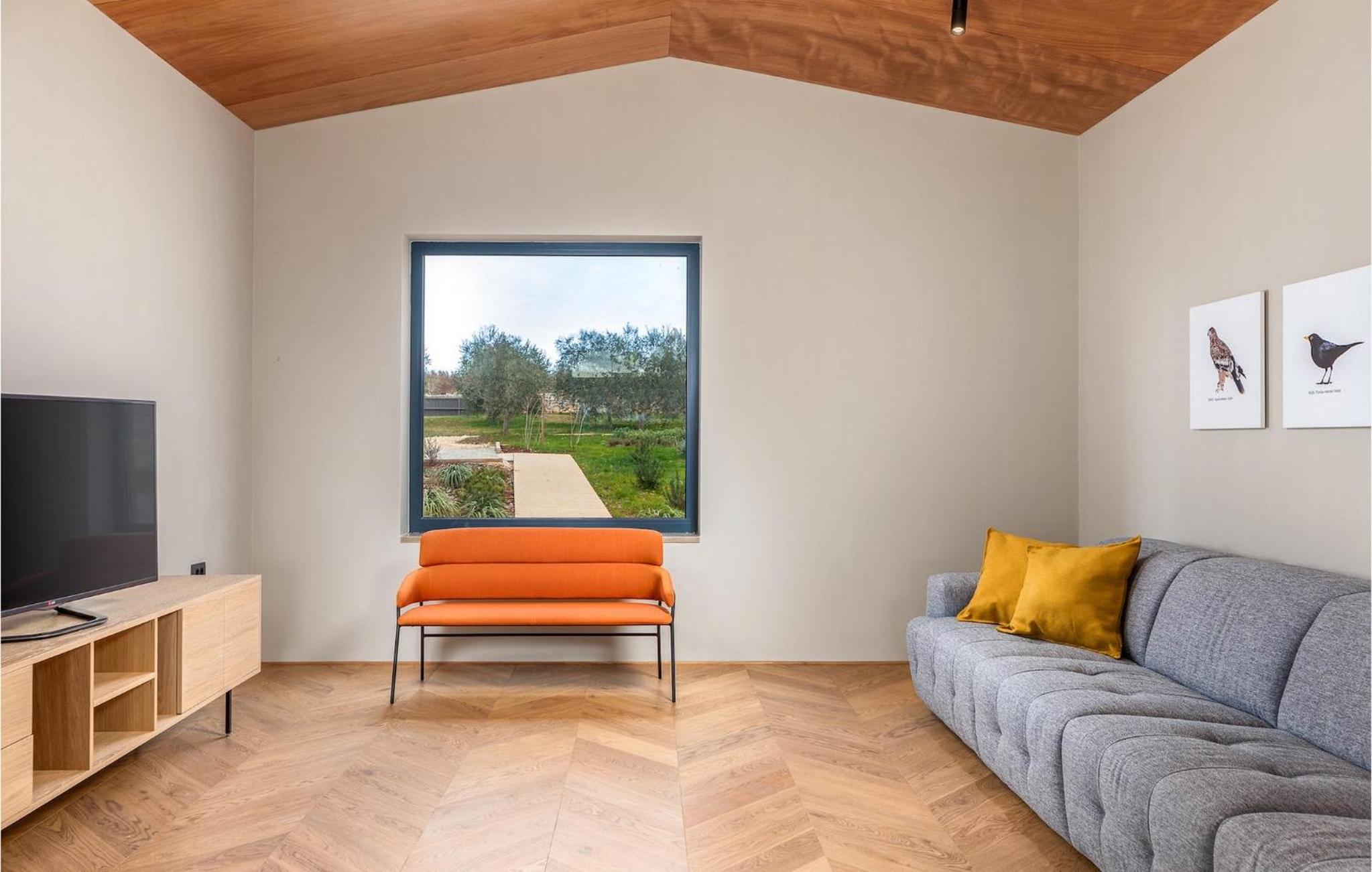 Four-Bedroom Vacation Home photo 1
