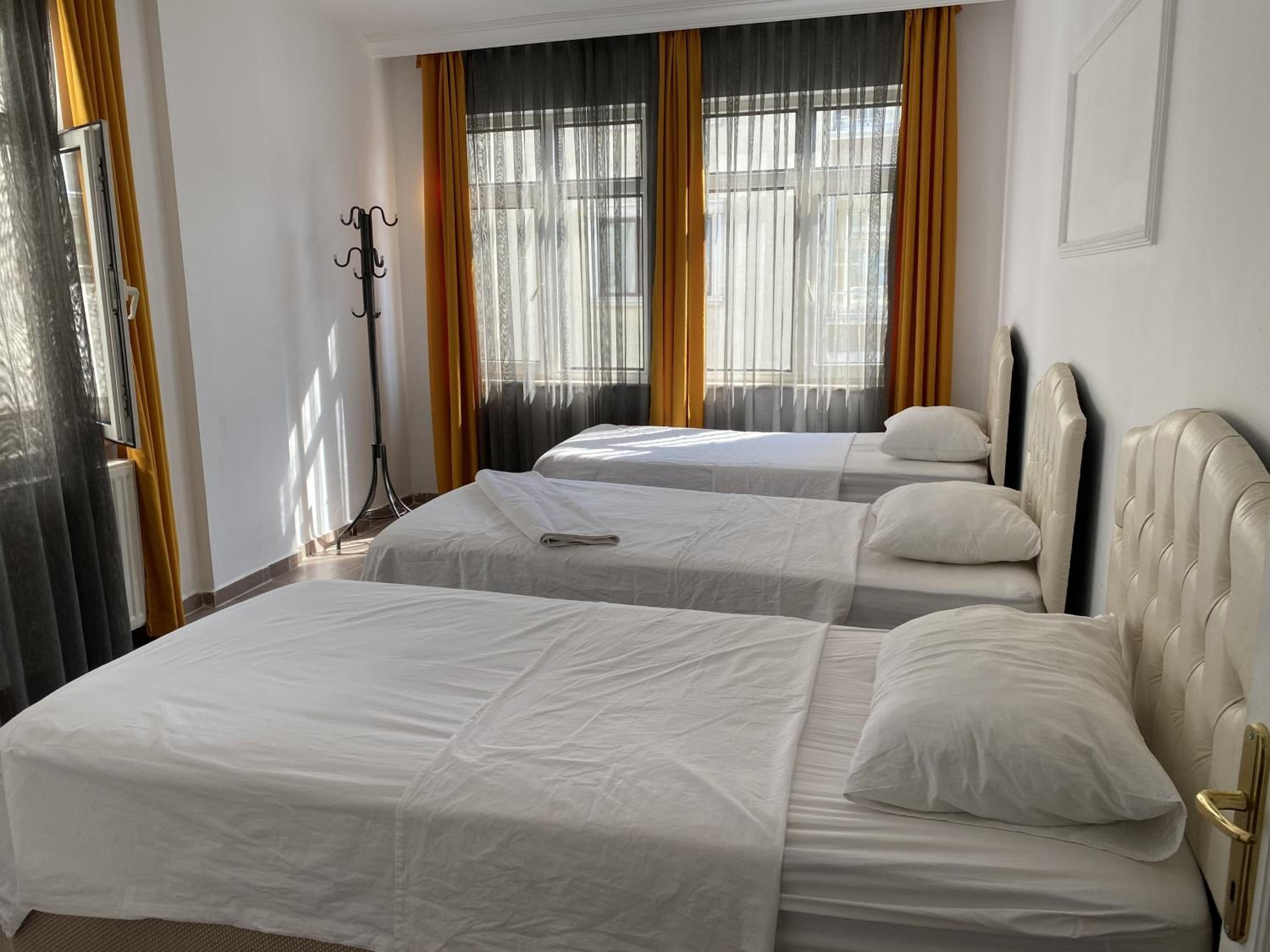 Standard Triple Room photo 1