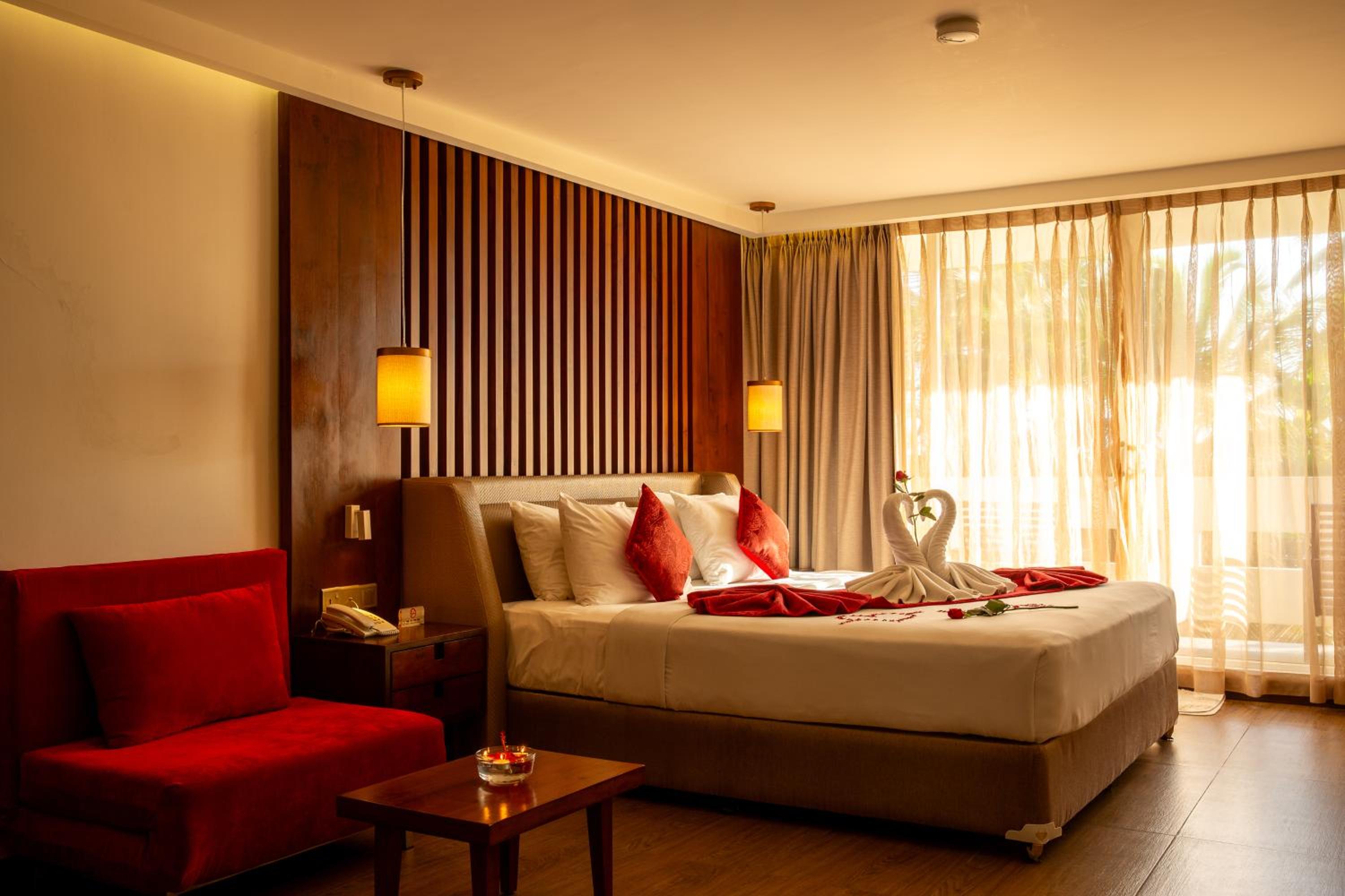 Deluxe Double Room with Free Airport Drop