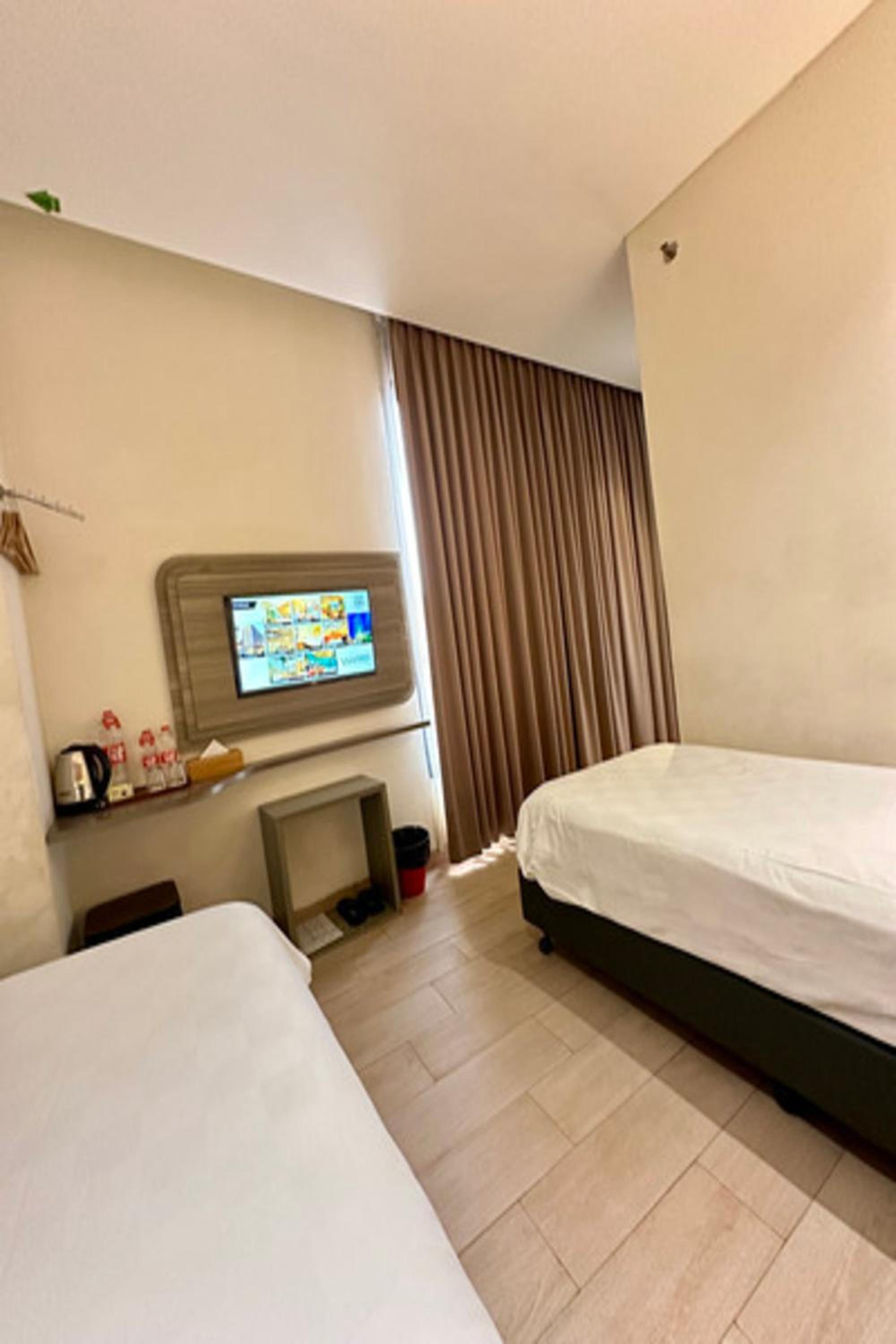 Deluxe Twin Room - Photo 6