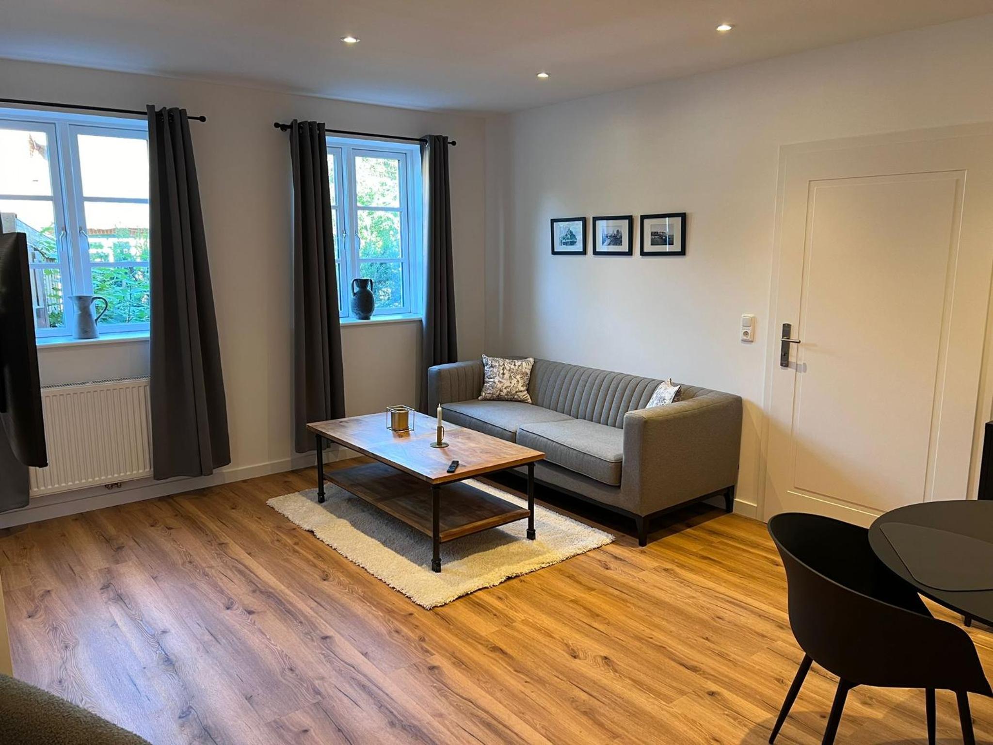 Apartment photo 1