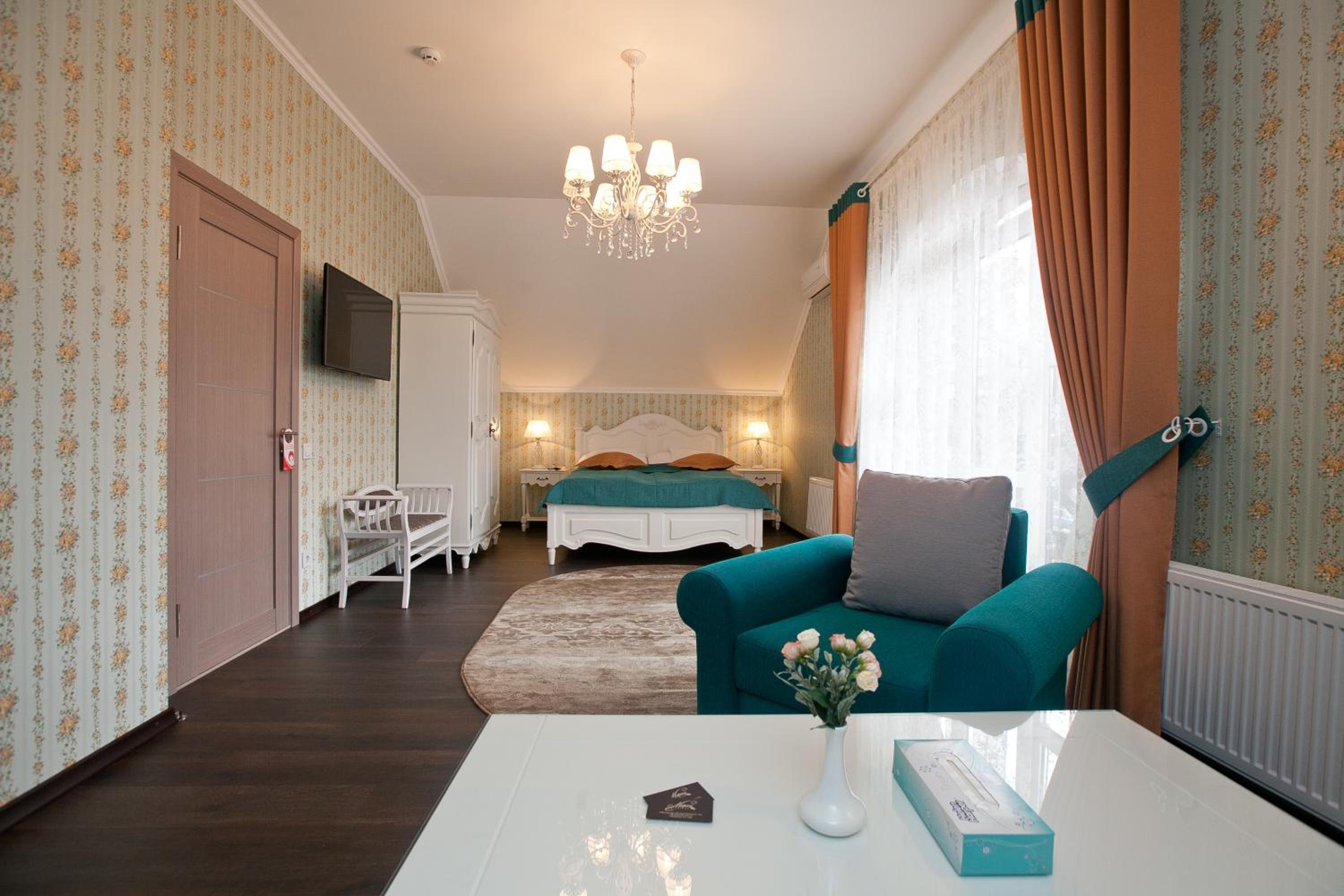 Suite with Balcony photo 2