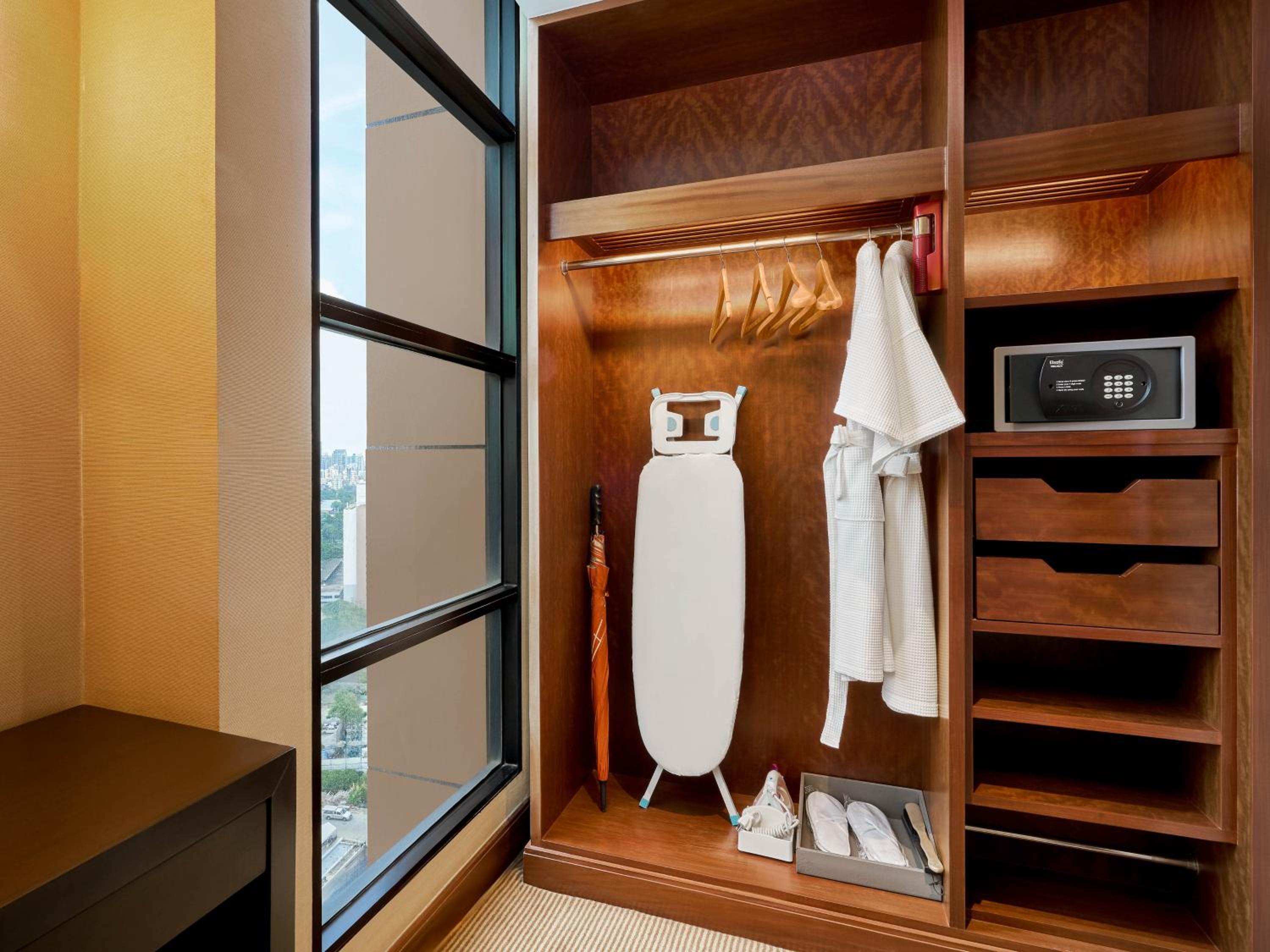 Junior Suite thumbnail 5