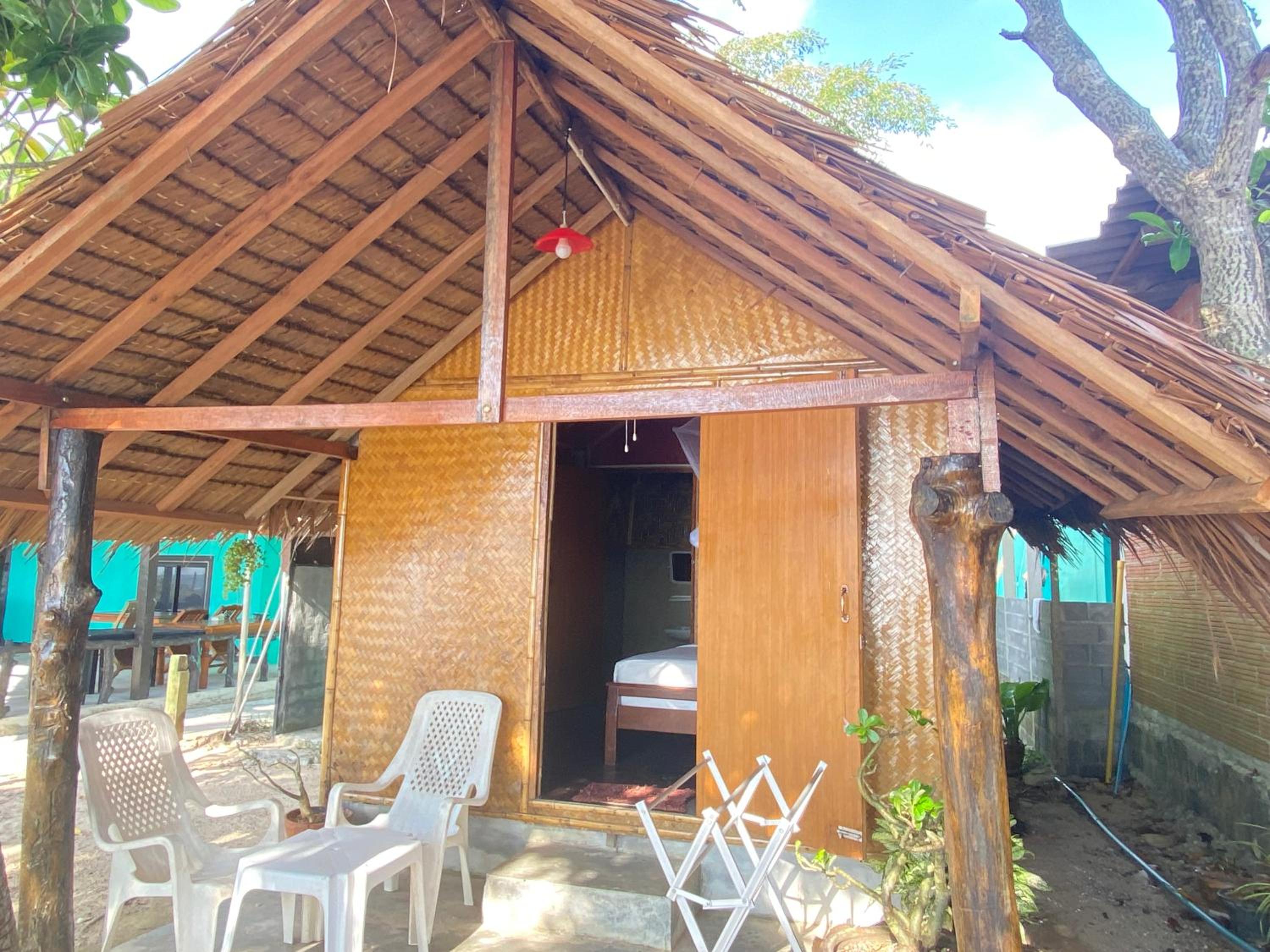 Bungalow With Fan photo 3