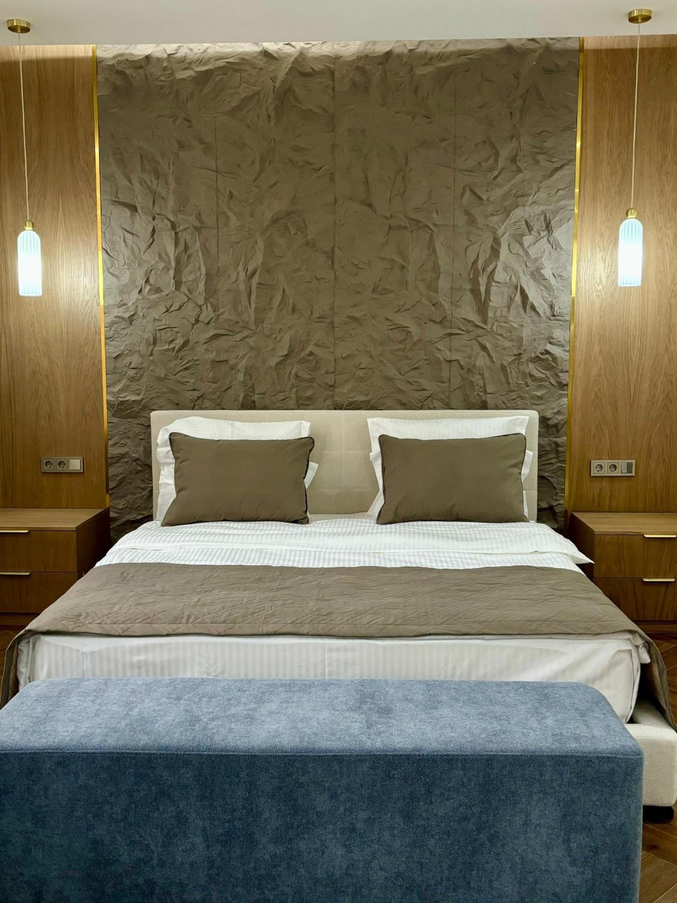 Deluxe Room - Photo 6