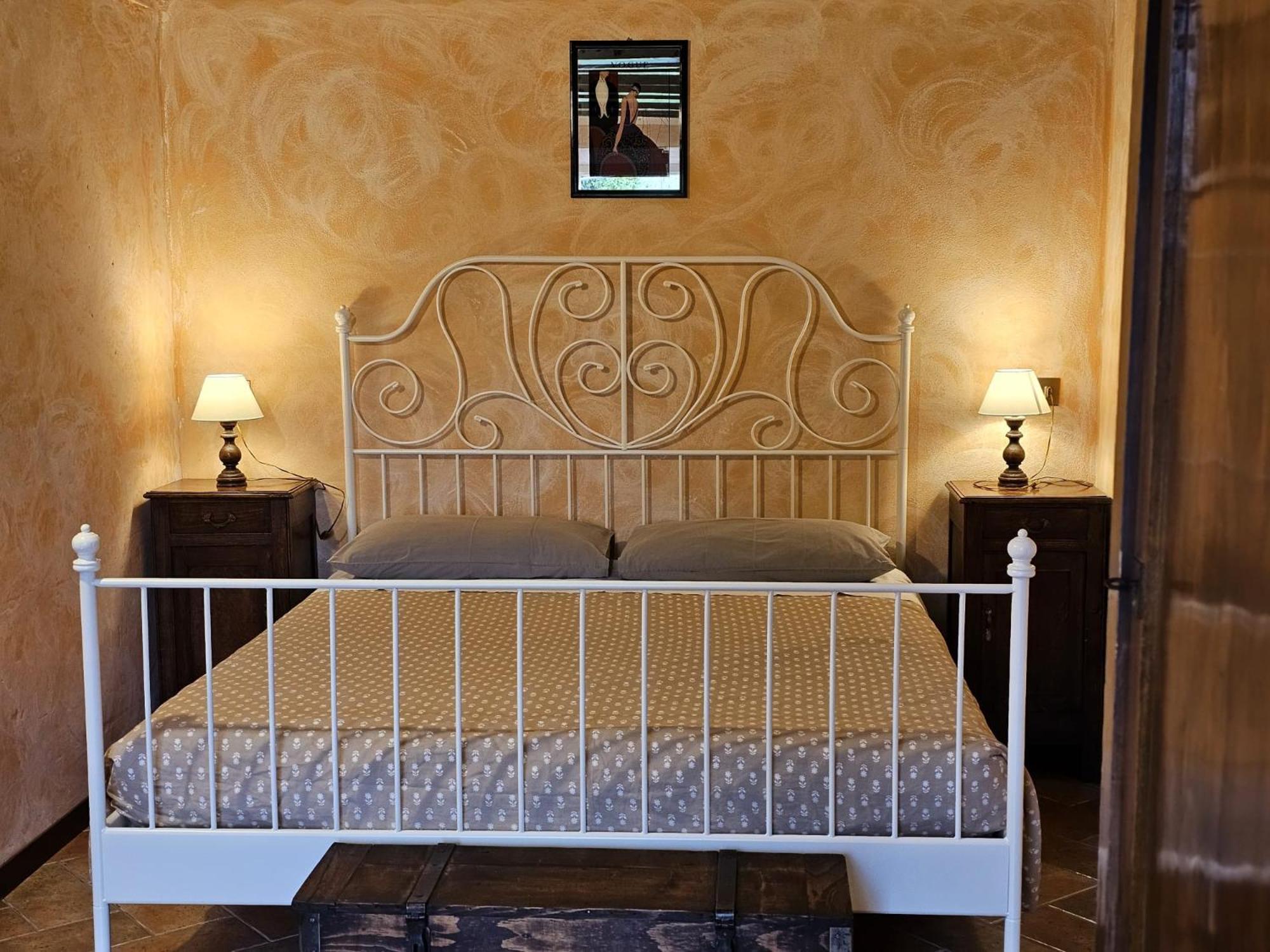 Large Double Room photo 1