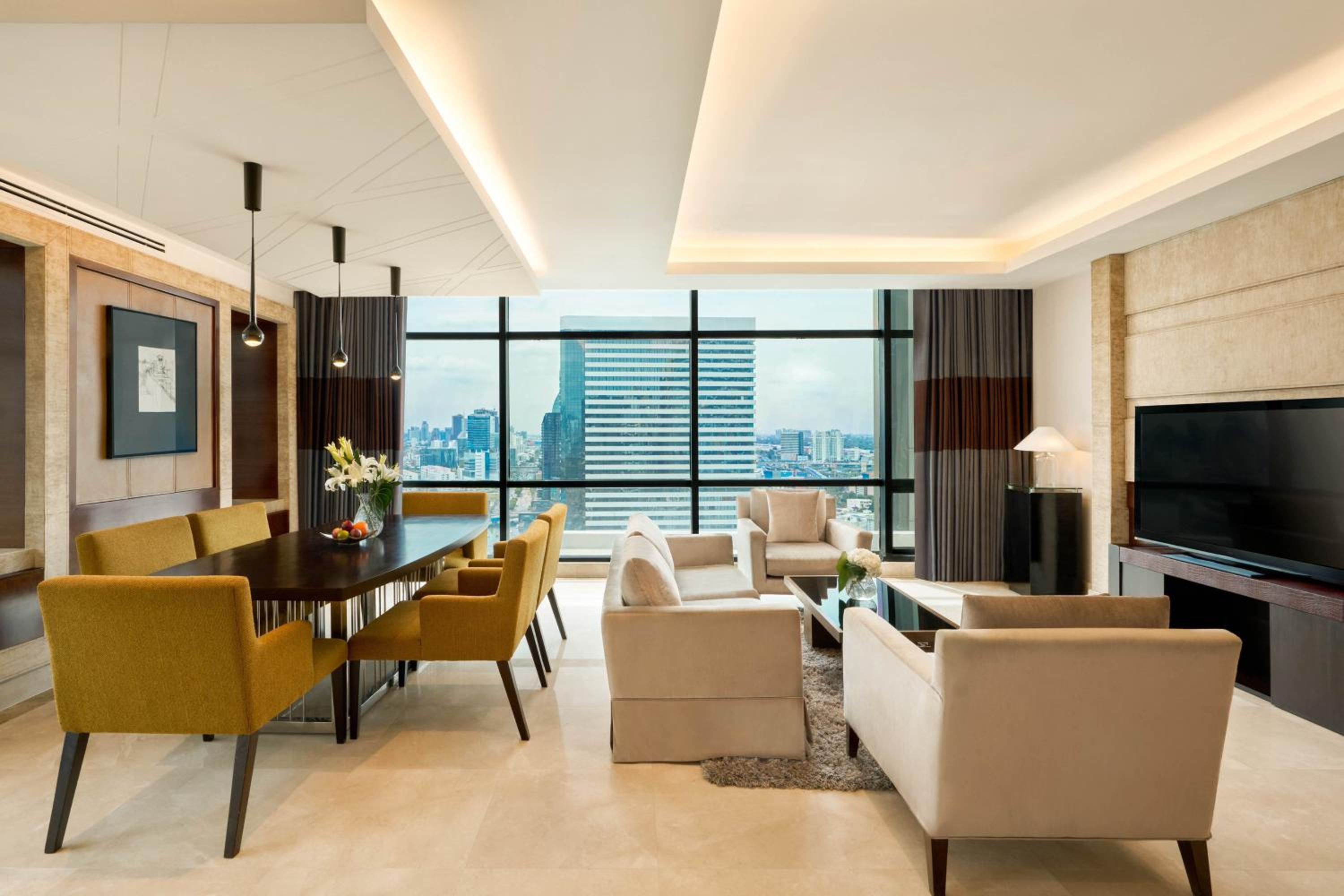 Lumpini Suite