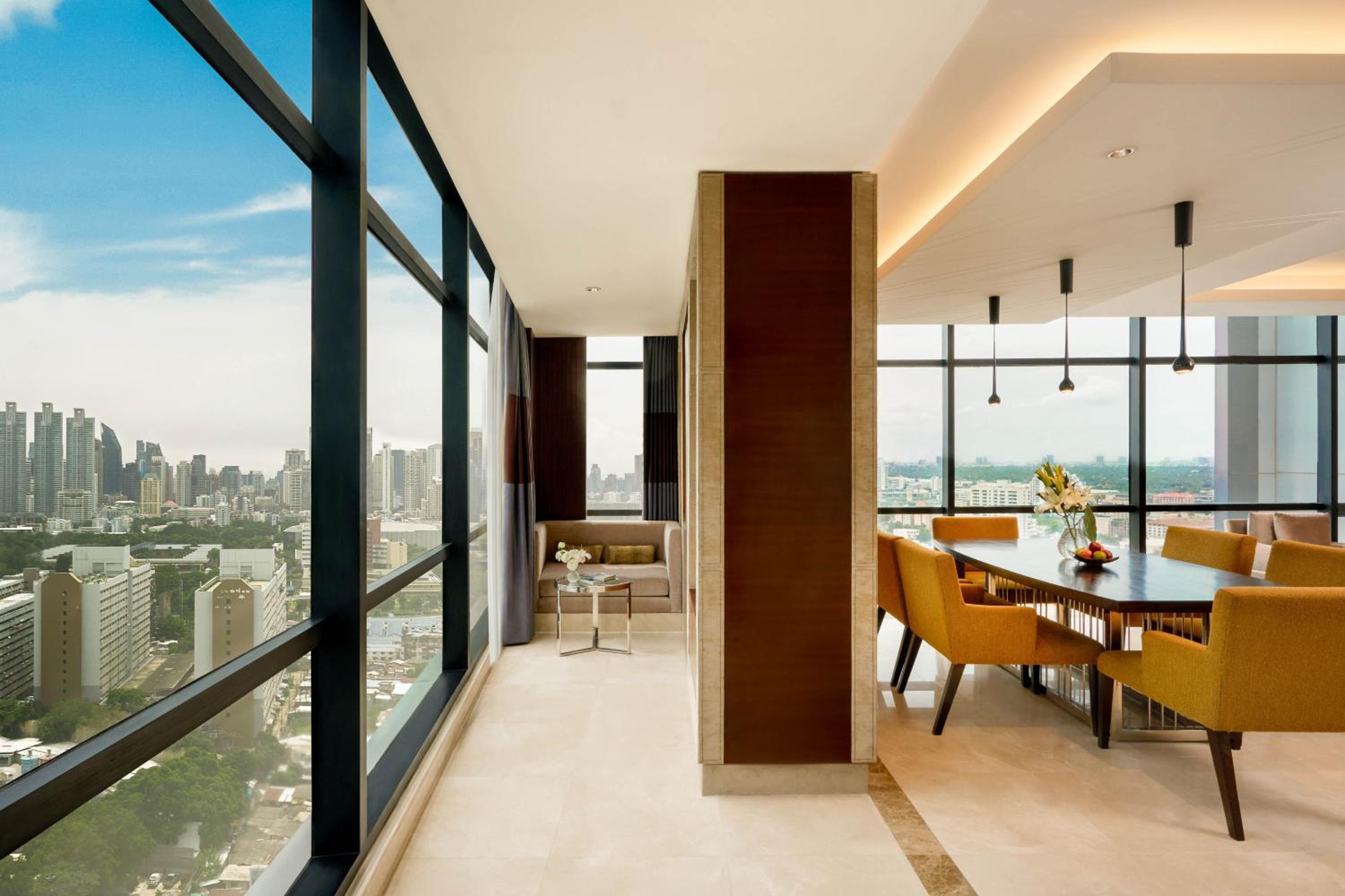 Lumpini Suite