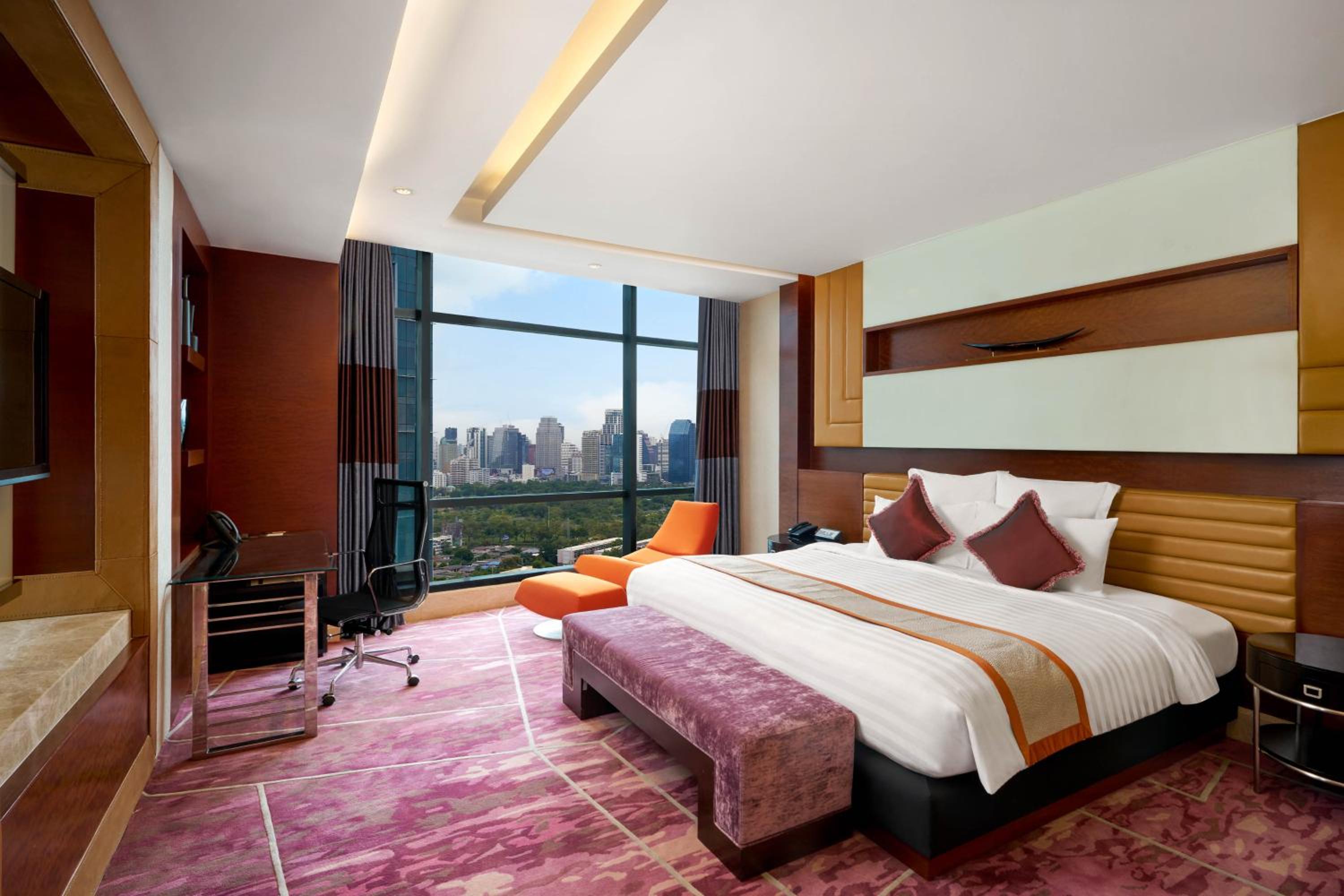 Lumpini Suite